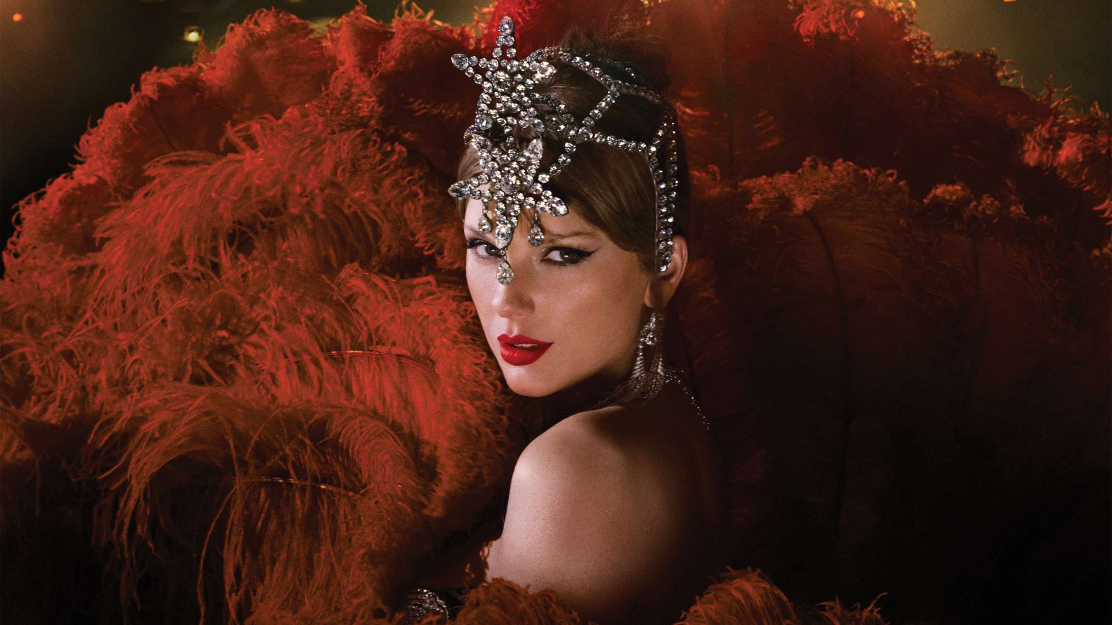 Charli XCX-diss og hyldest til Travis Kelces pik: Her er tre tanker om Taylor Swifts ‘The Life of a Showgirl’