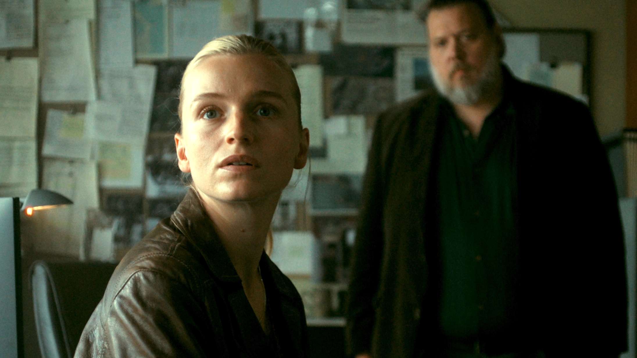 Ung politielev går undercover i nervepirrende dansk Netflix-serie – se traileren til ’Legenden’