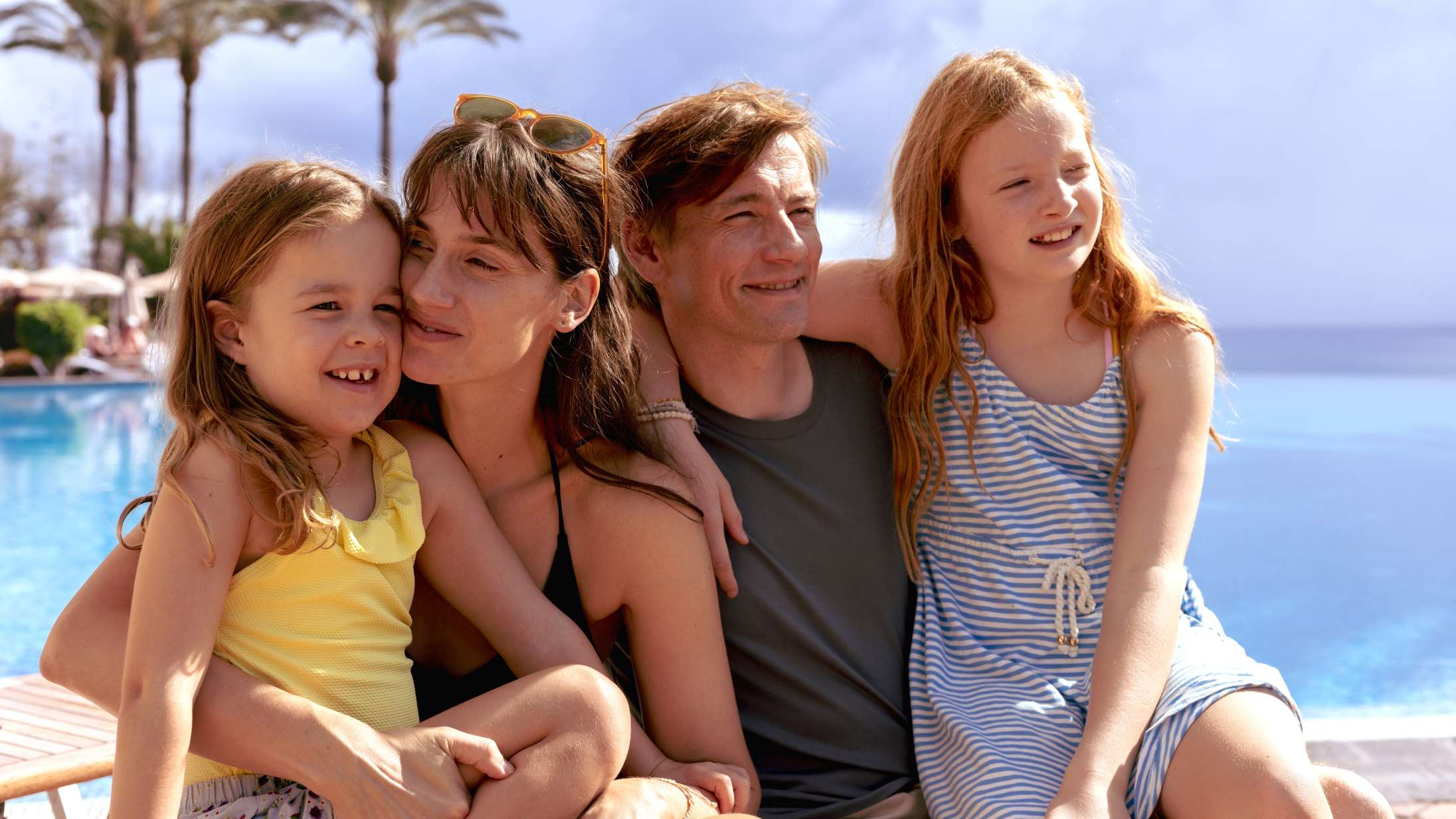 Disse fem film skal du se i biografen i marts – fra Oscar-tåreperser til Charli XCX-satire