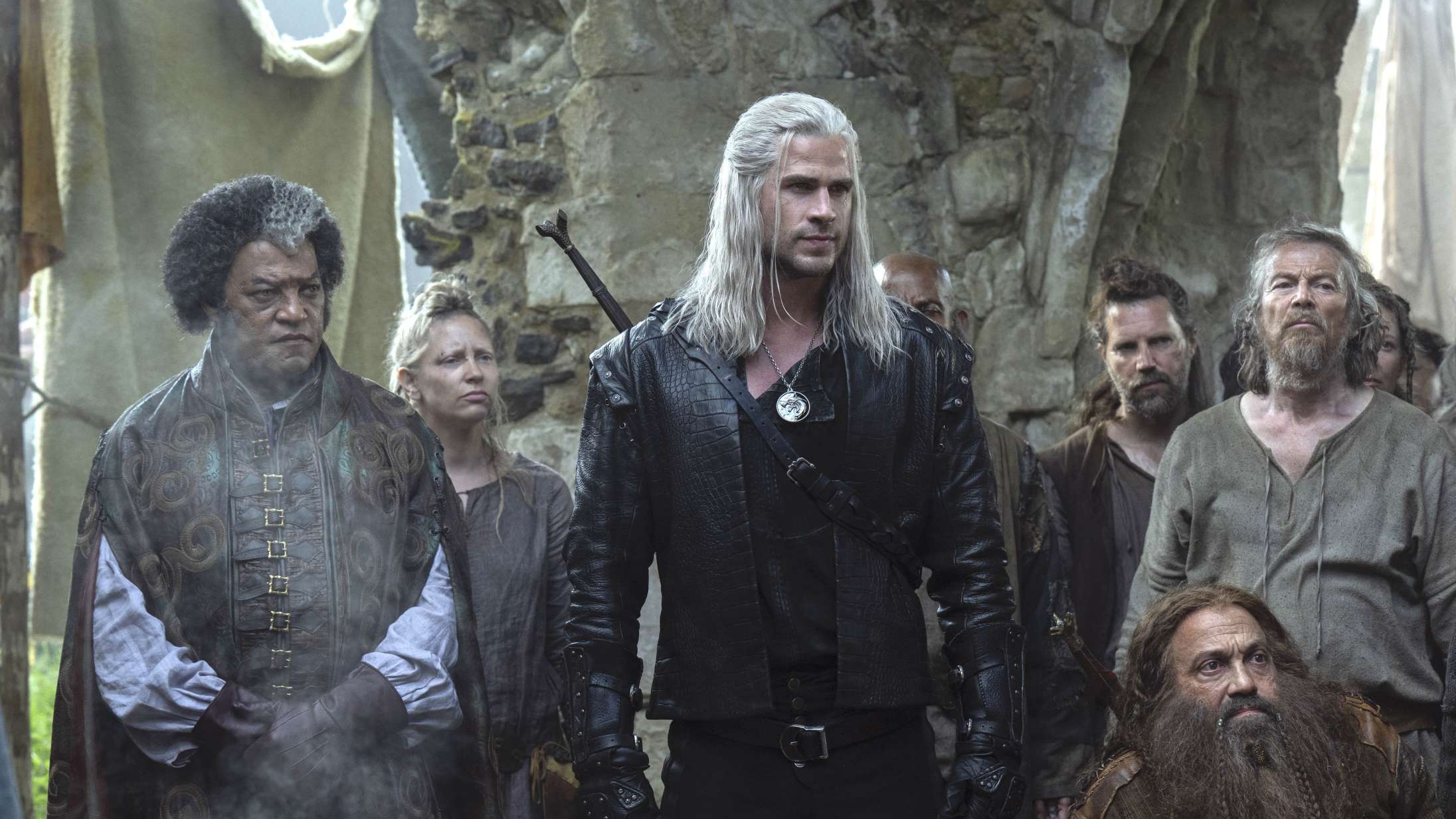 Liam Hemsworth tager over for Henry Cavill i traileren til ’The Witcher’ sæson 4