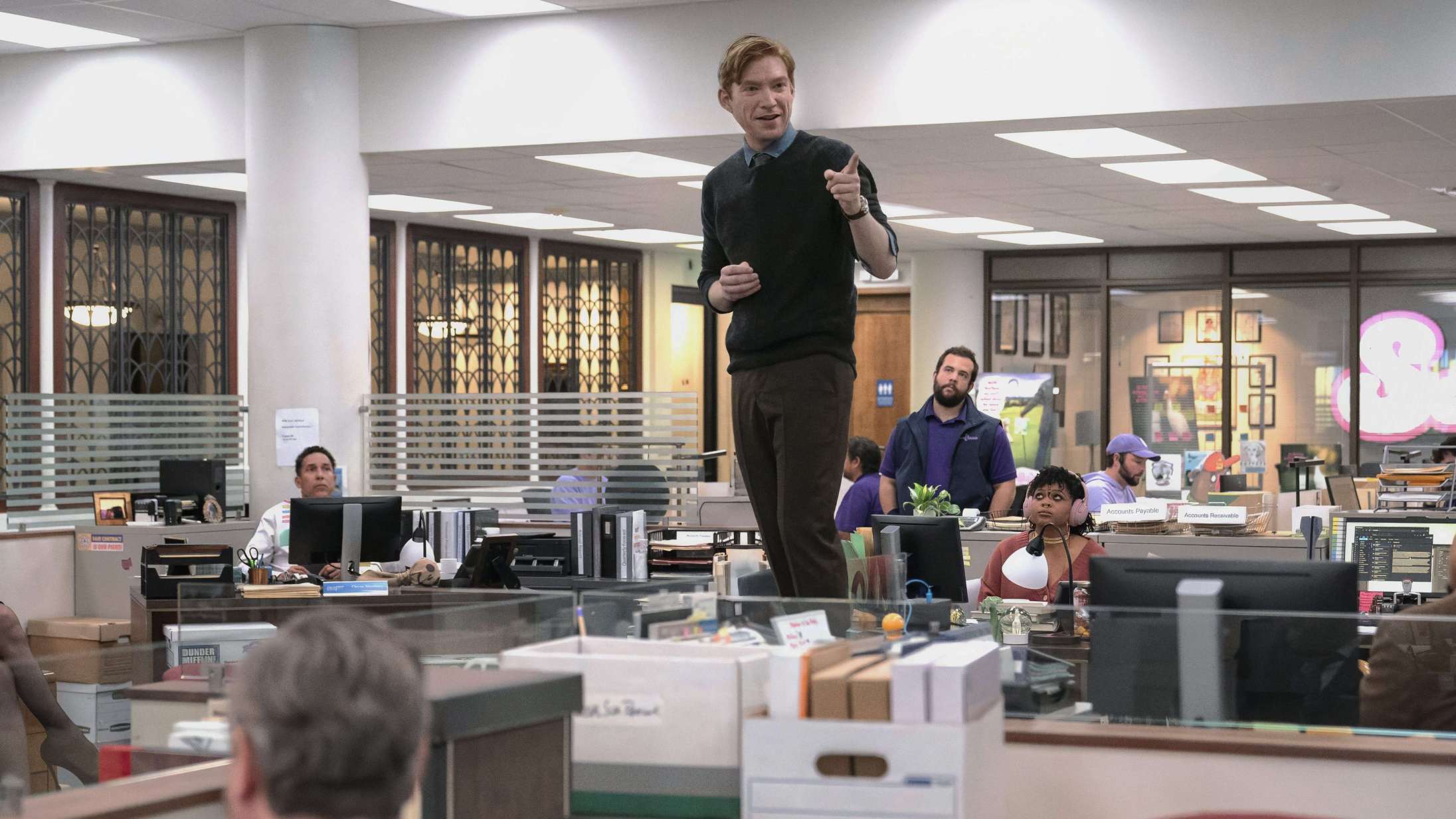 Det skal du streame i november – fra ’Breaking Bad’-skabers nye sci-fi-serie til dansk Netflix-romantik