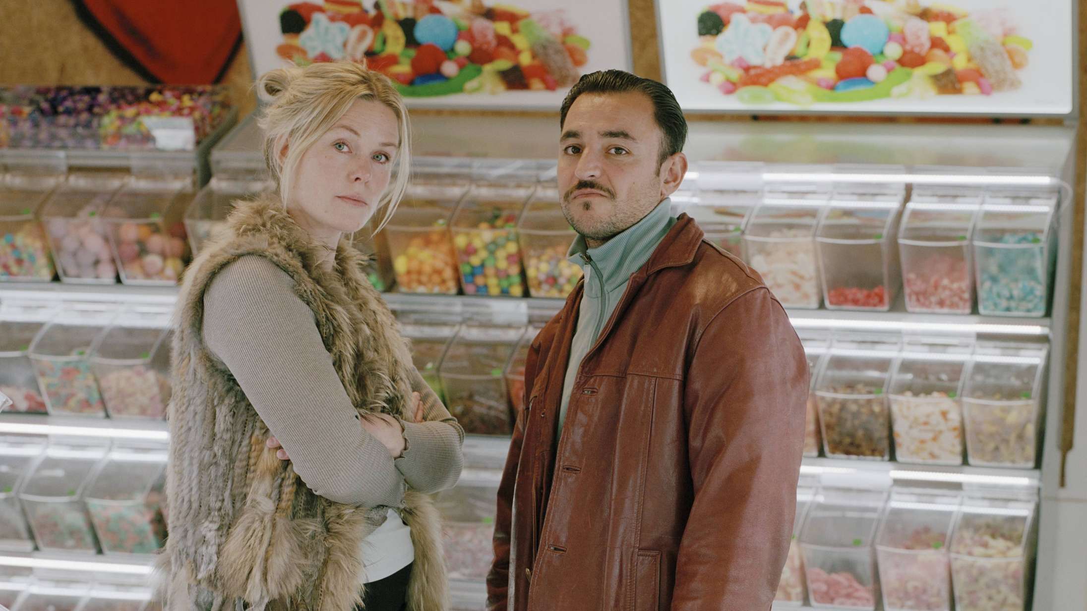 Besir Zeciri og Sofie Torp fører an i bland selv-slik-drama om faderskab