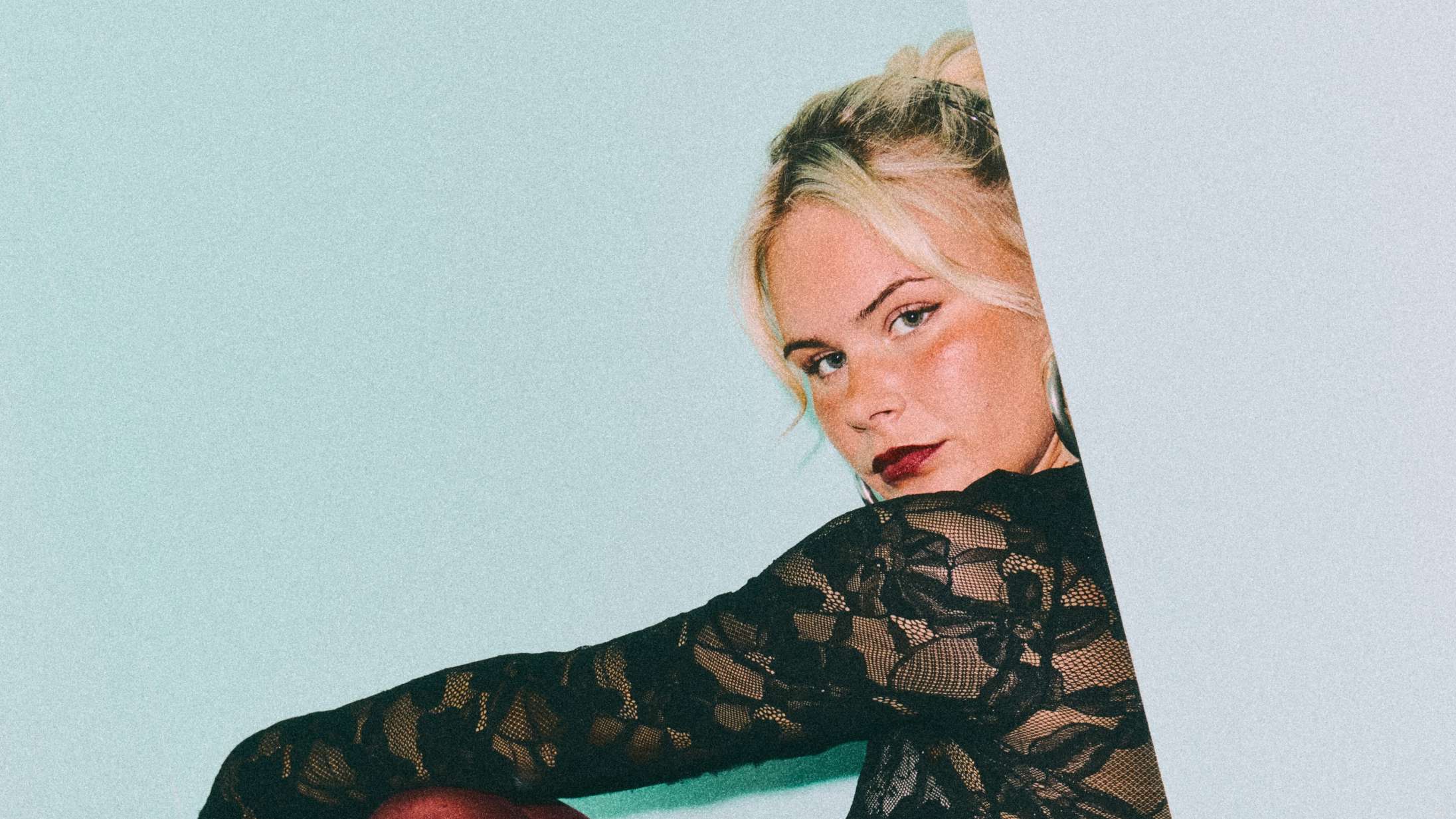 Annika annoncerer sin første headliner-turné – koncerter i både Danmark og Norge