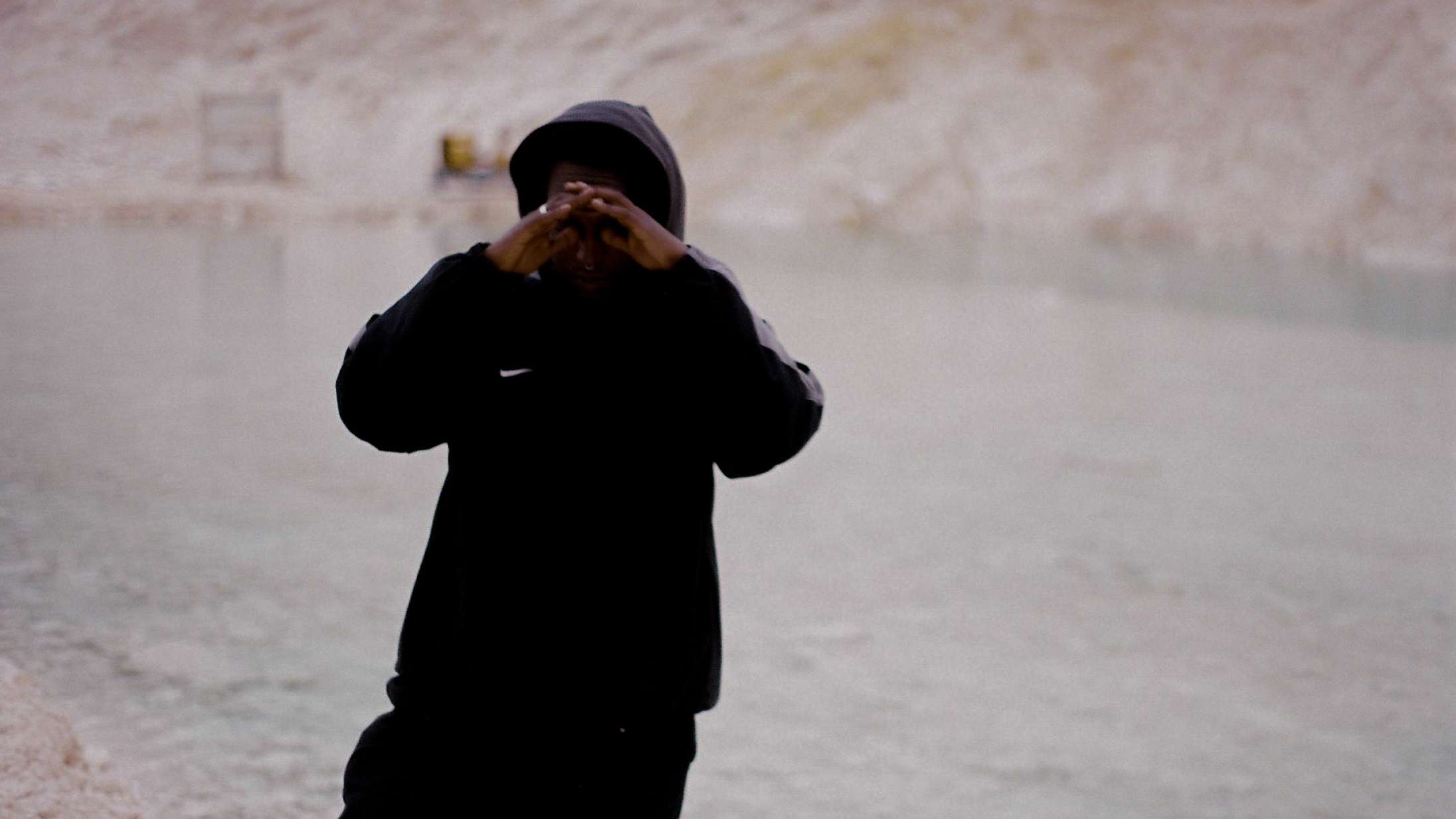 Han var på hele branchens læber – men Afskum vil hellere dyrke det ubehagelige end det kommercielle