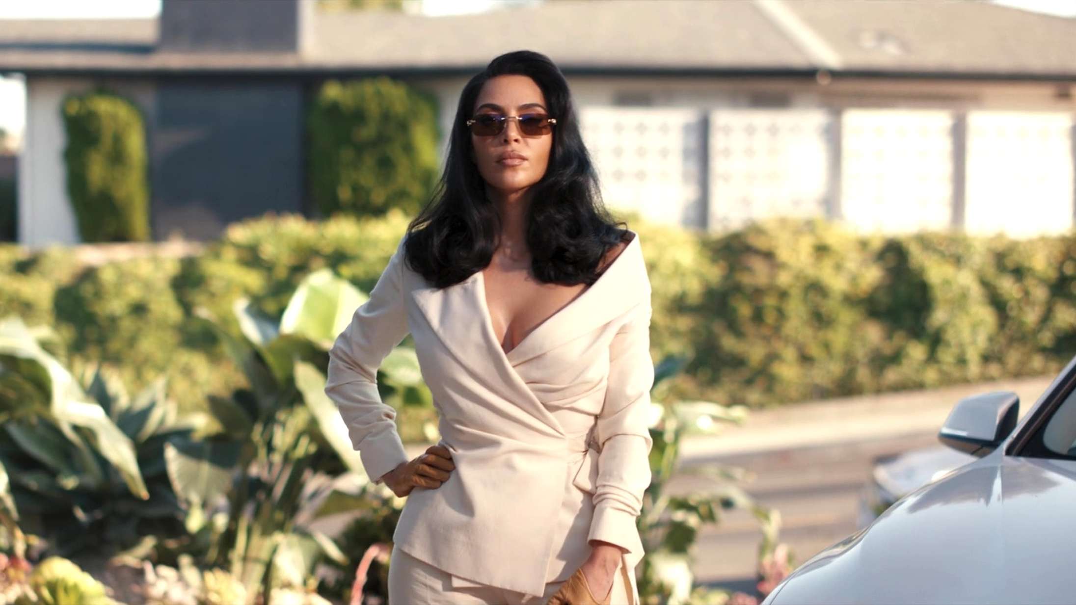 ’All’s Fair’: Ny serie med Kim Kardashian er 24-karats privilegieblindt klamphuggeri