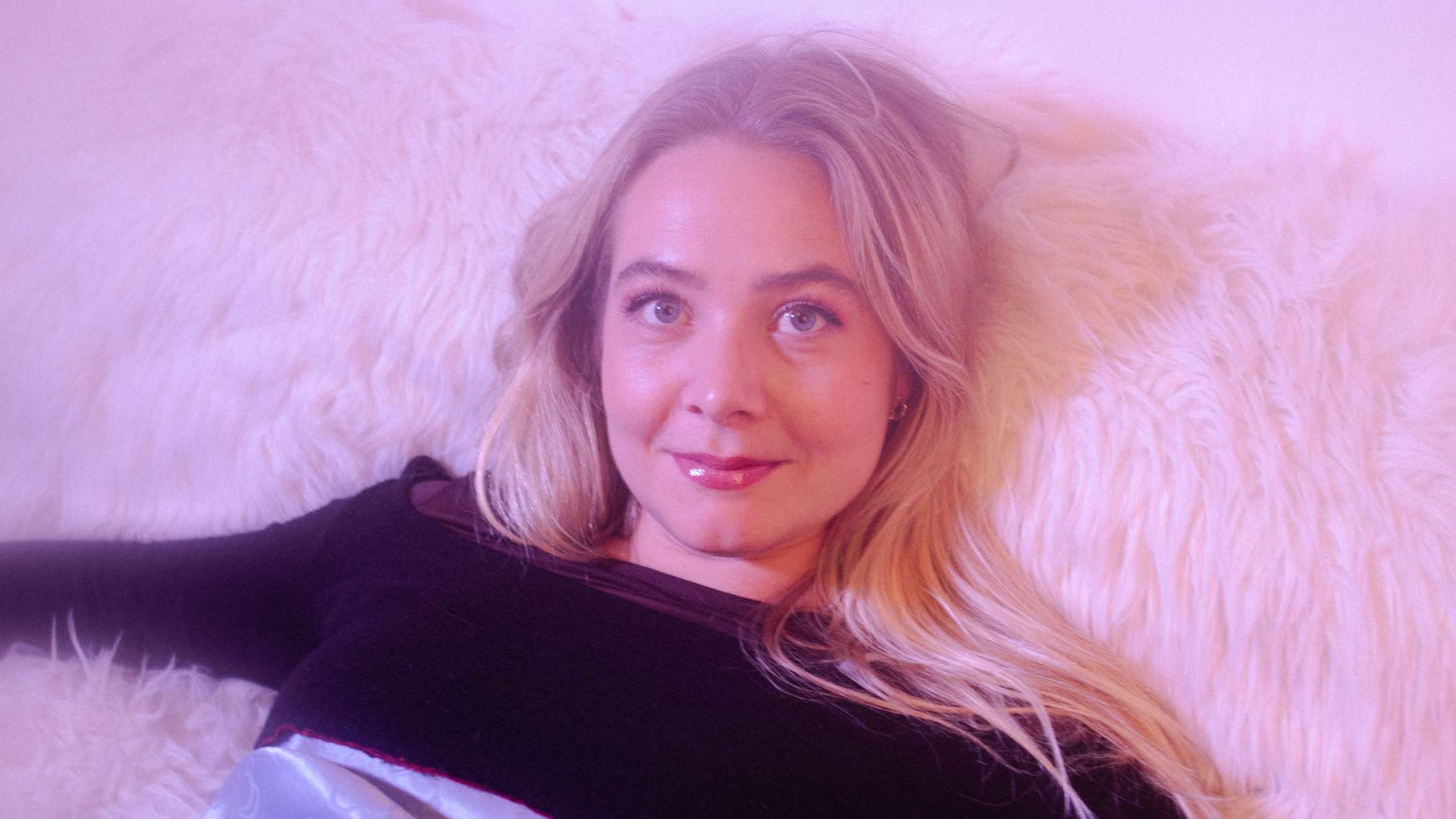 Freja Klint Sandberg græd, da hun fik sin første filmrolle. Så gik hun i panik.