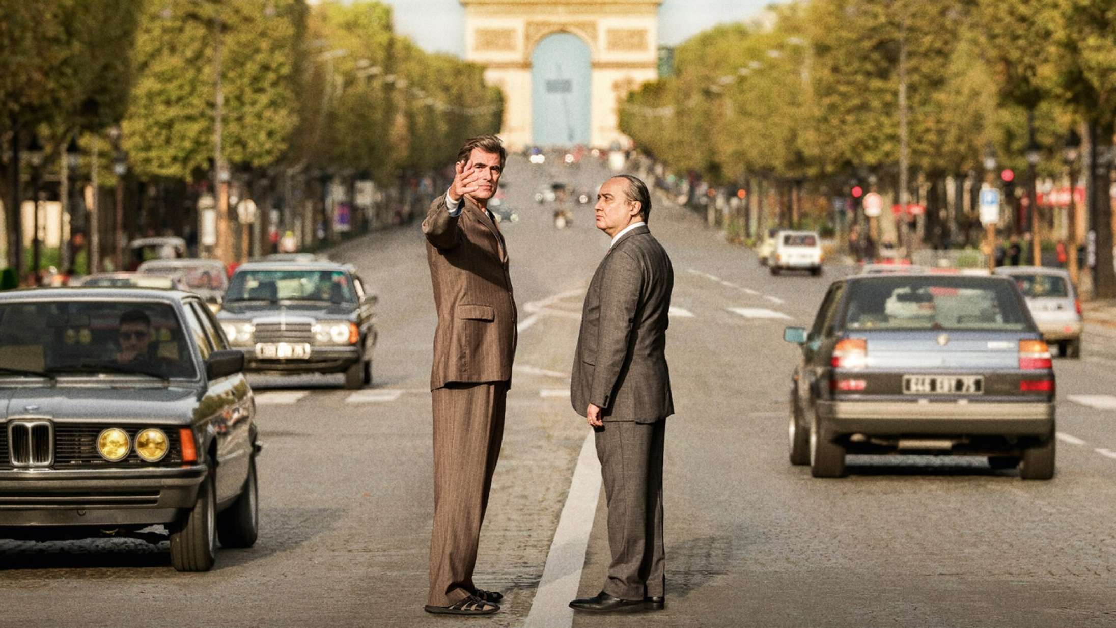 ’Den nye triumfbue’: Claes Bang er forrygende i tvillingefilmen til ’The Brutalist’