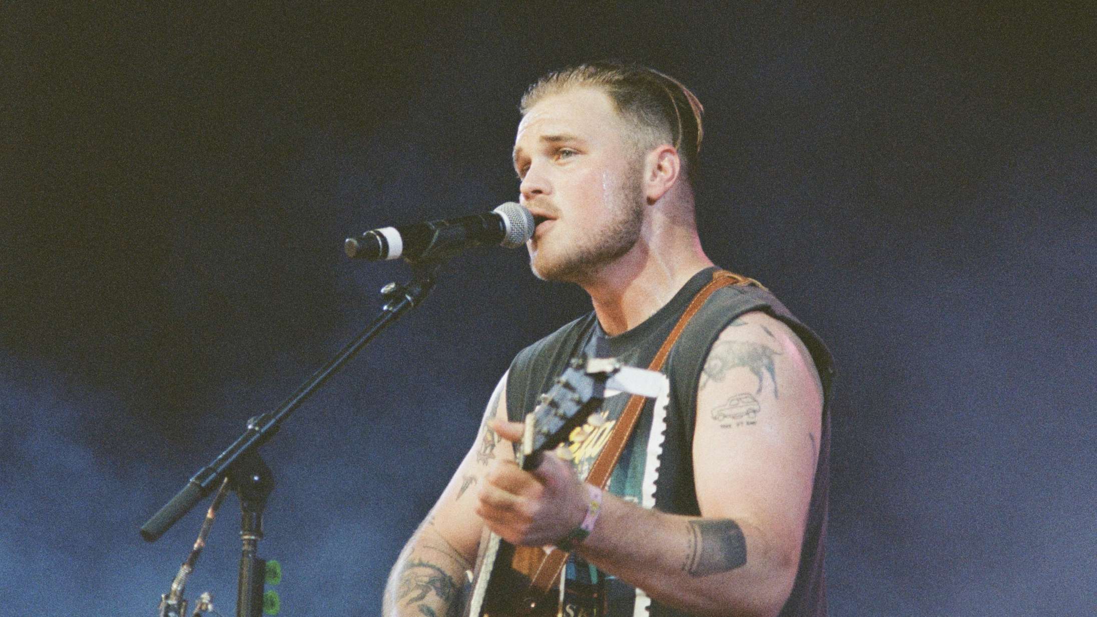 Zach Bryan kalder alternativt MAGA-halvlegsshow for »det mest pinlige lort på planeten«