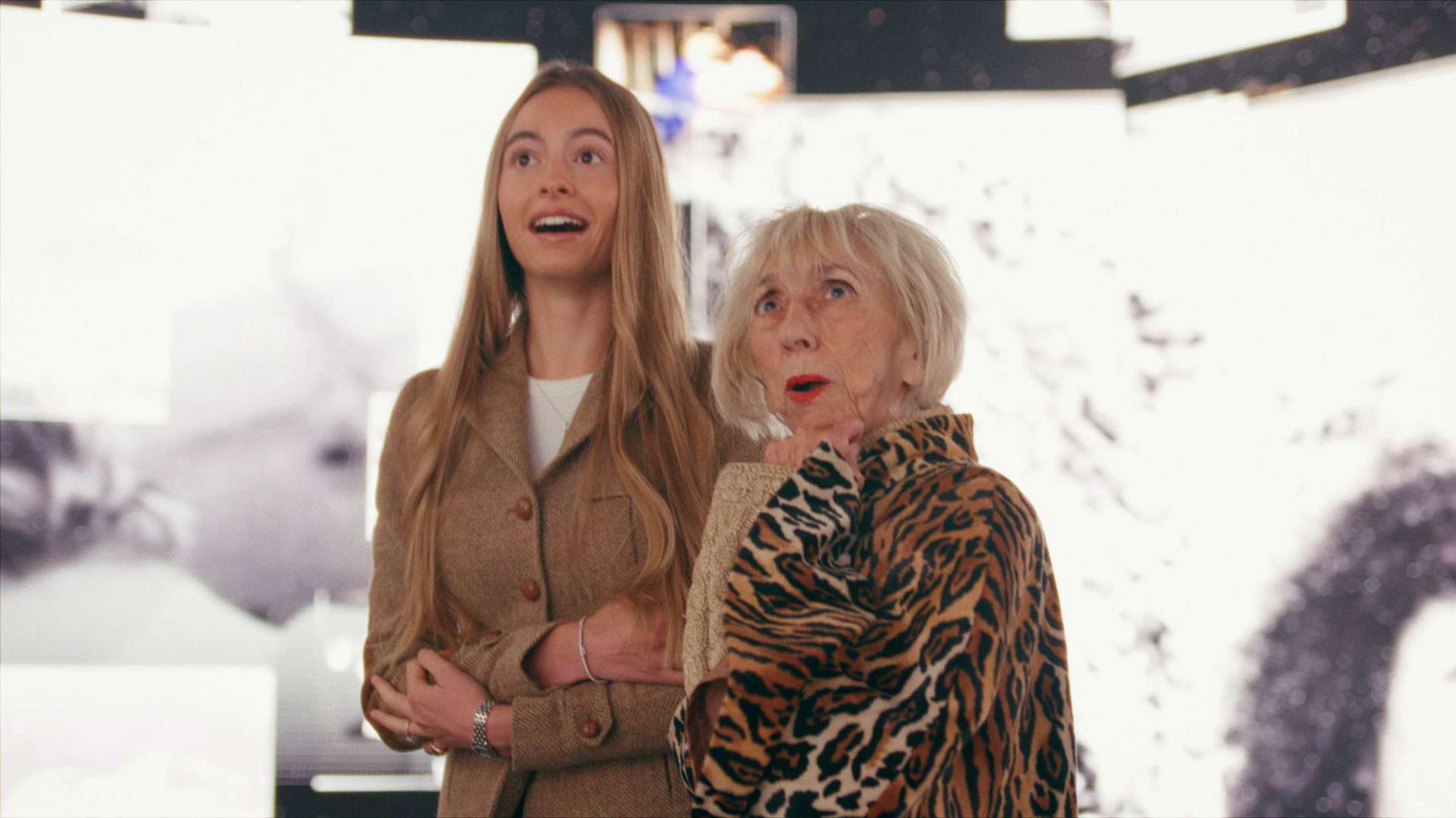 ‘Sådan bliver du en vild type’: En »fræk liderlig kælling« lærer fra sig i underholdende og inspirerende DR-serie