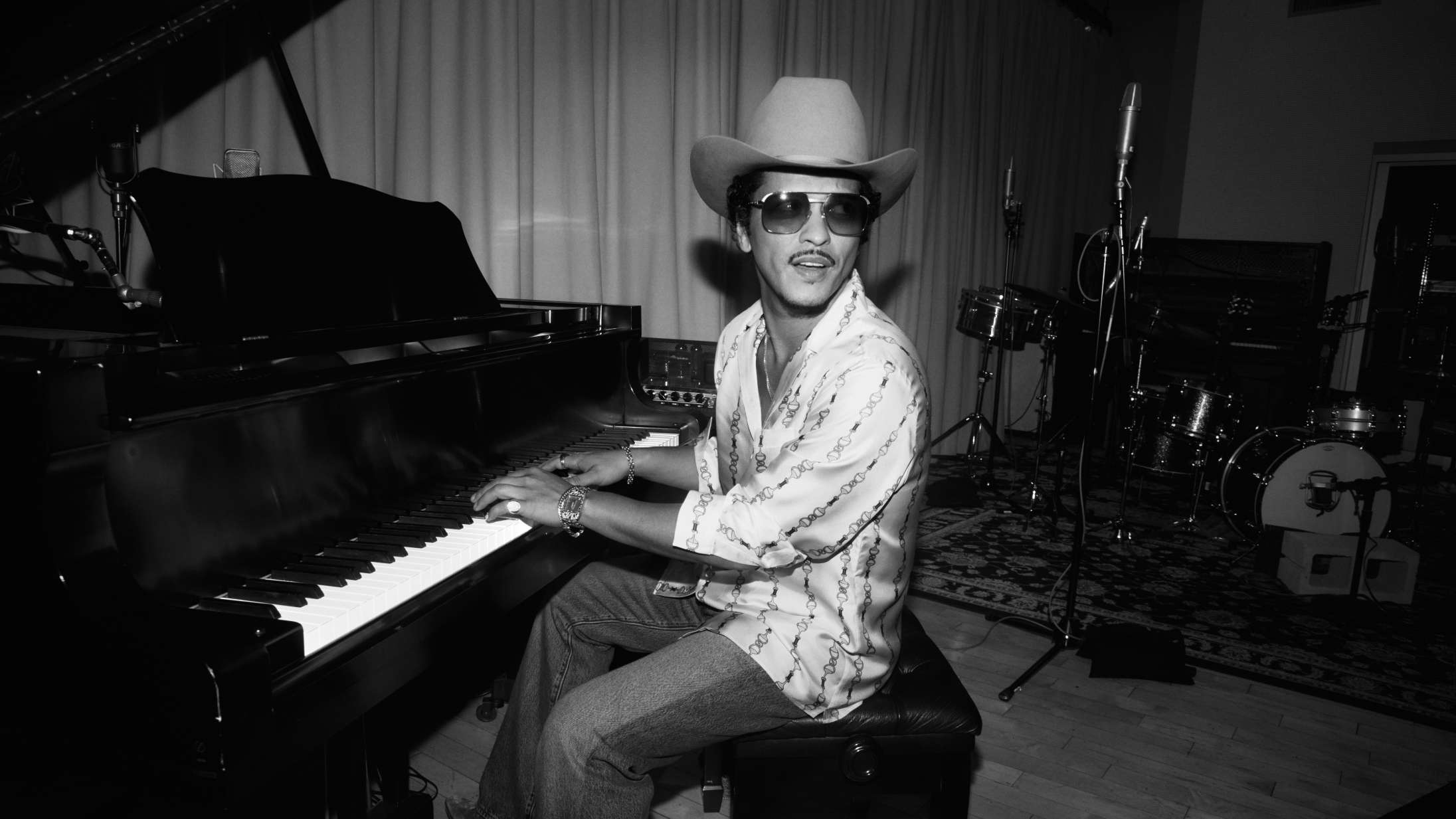 Bruno Mars’ ‘The Romantic’ har hverken humor eller hooks