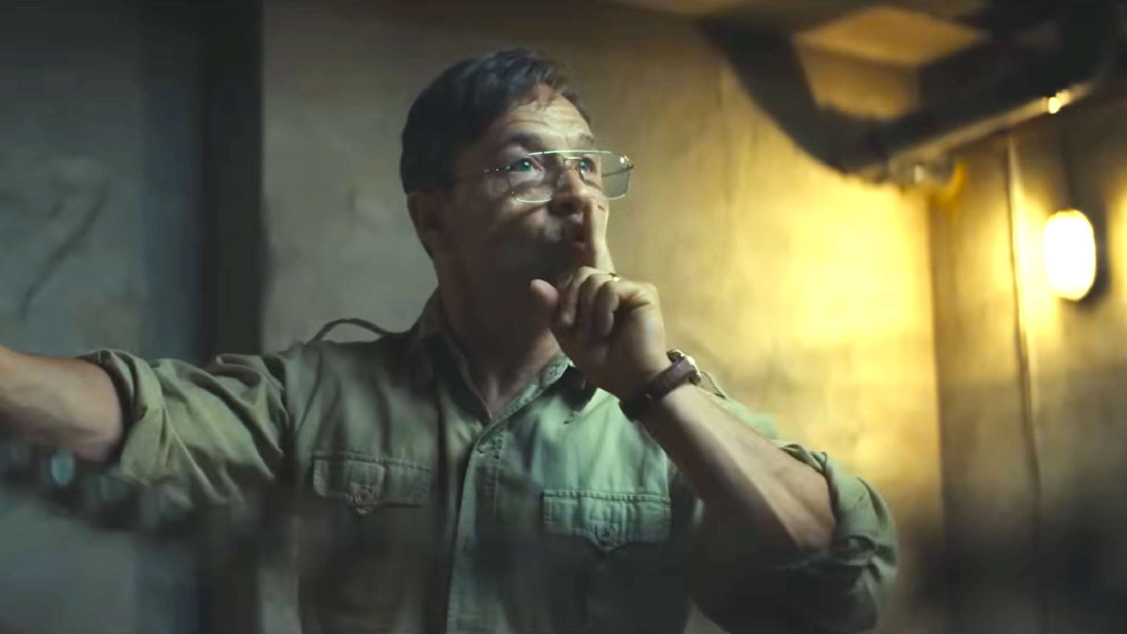 ‘Adolescence’-stjerne holder teenager indespærret i ny thriller – se traileren til ‘Heel’