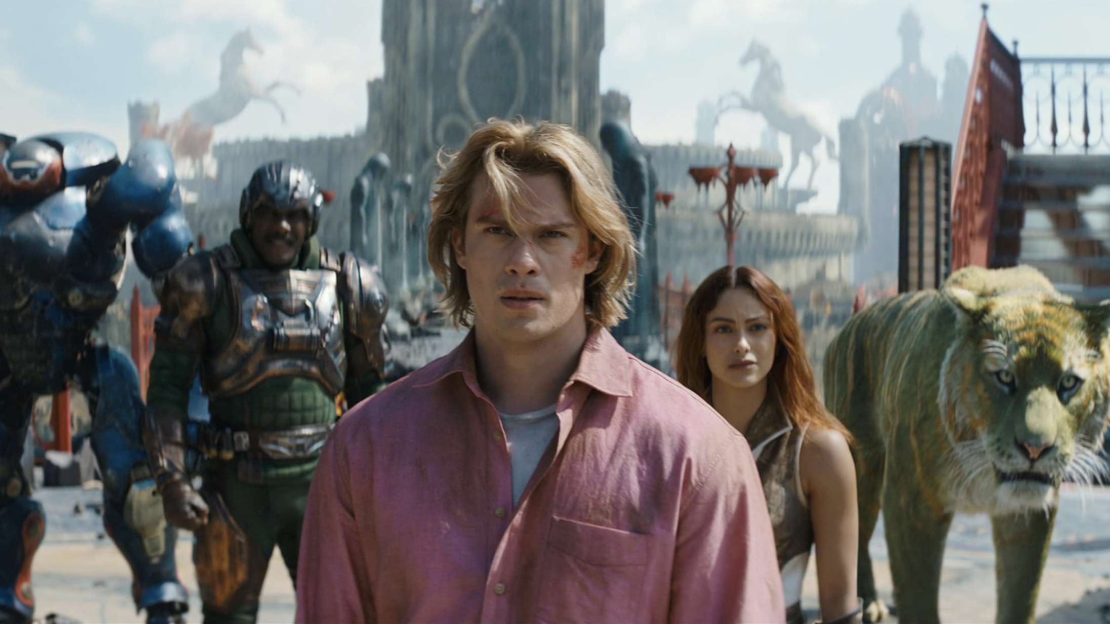 Se Hollywood-talentet Nicholas Galitzine som genoplivet 80’er-helt i første trailer til ‘Masters of the Universe’