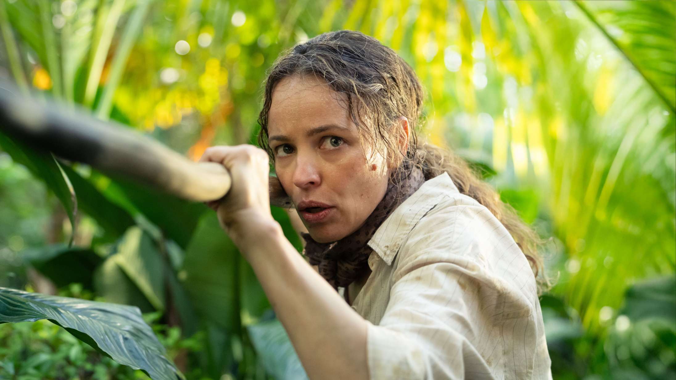 ‘Send Help’: Rachel McAdams er frygtindgydende i Sam Raimis blodige og legesyge overlevelsesthriller