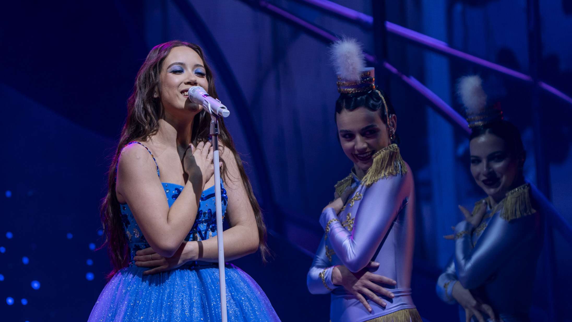 Laufey i Royal Arena: Gen Z og alpha blev tryllebundet af … en jazztrio?