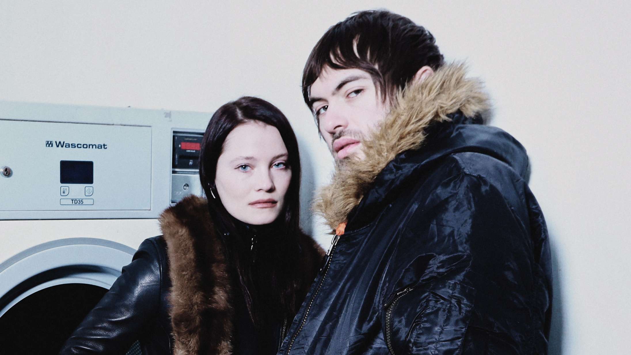 Fcukers lyder som noget, man burde opdage klokken 03.47 på et klamt dansegulv