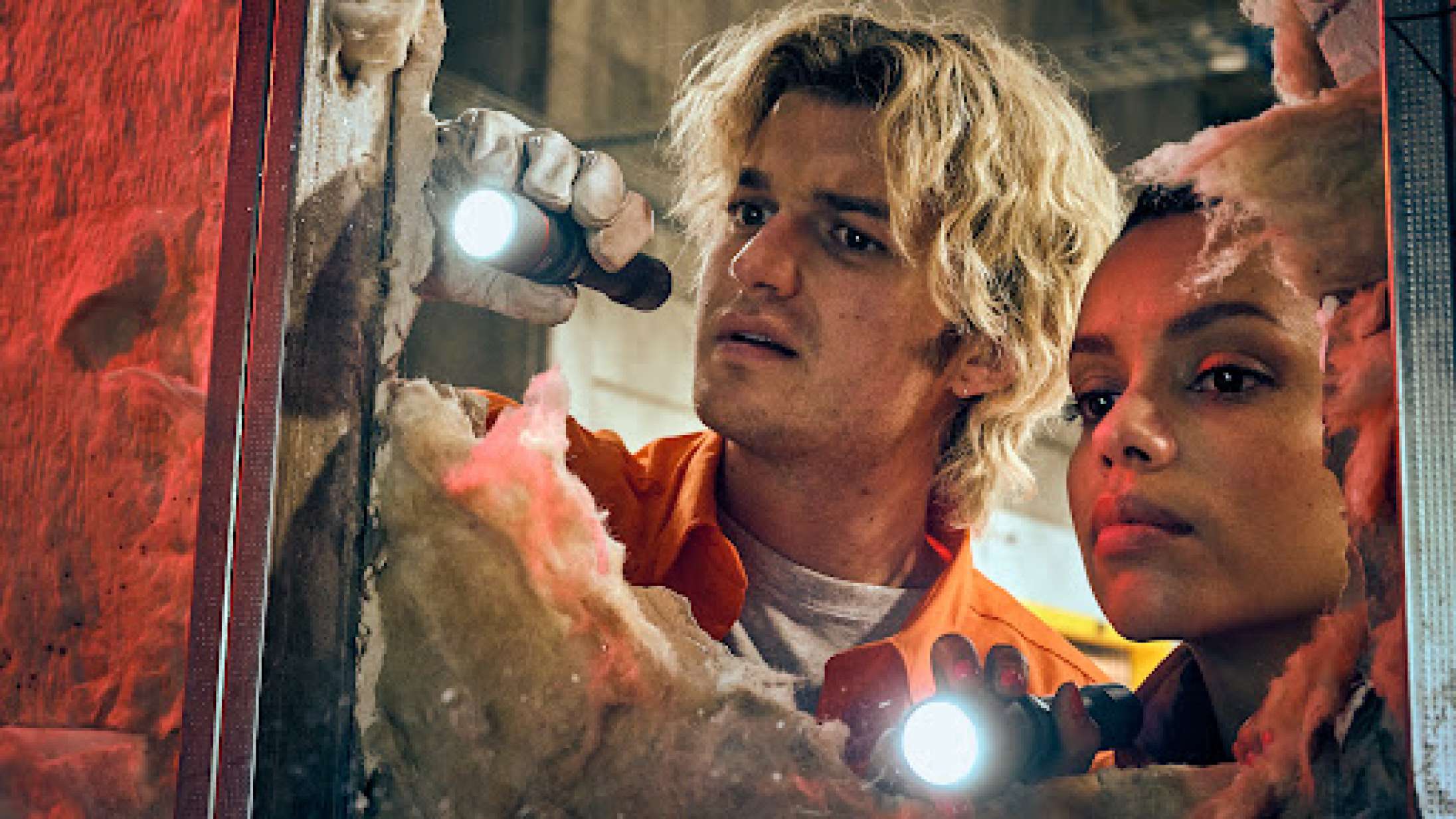 ’Cold Storage’: Liam Neeson og ’Stranger Things’-stjerne skal forhindre zombie-apokalypsen i stilforvirret ny film