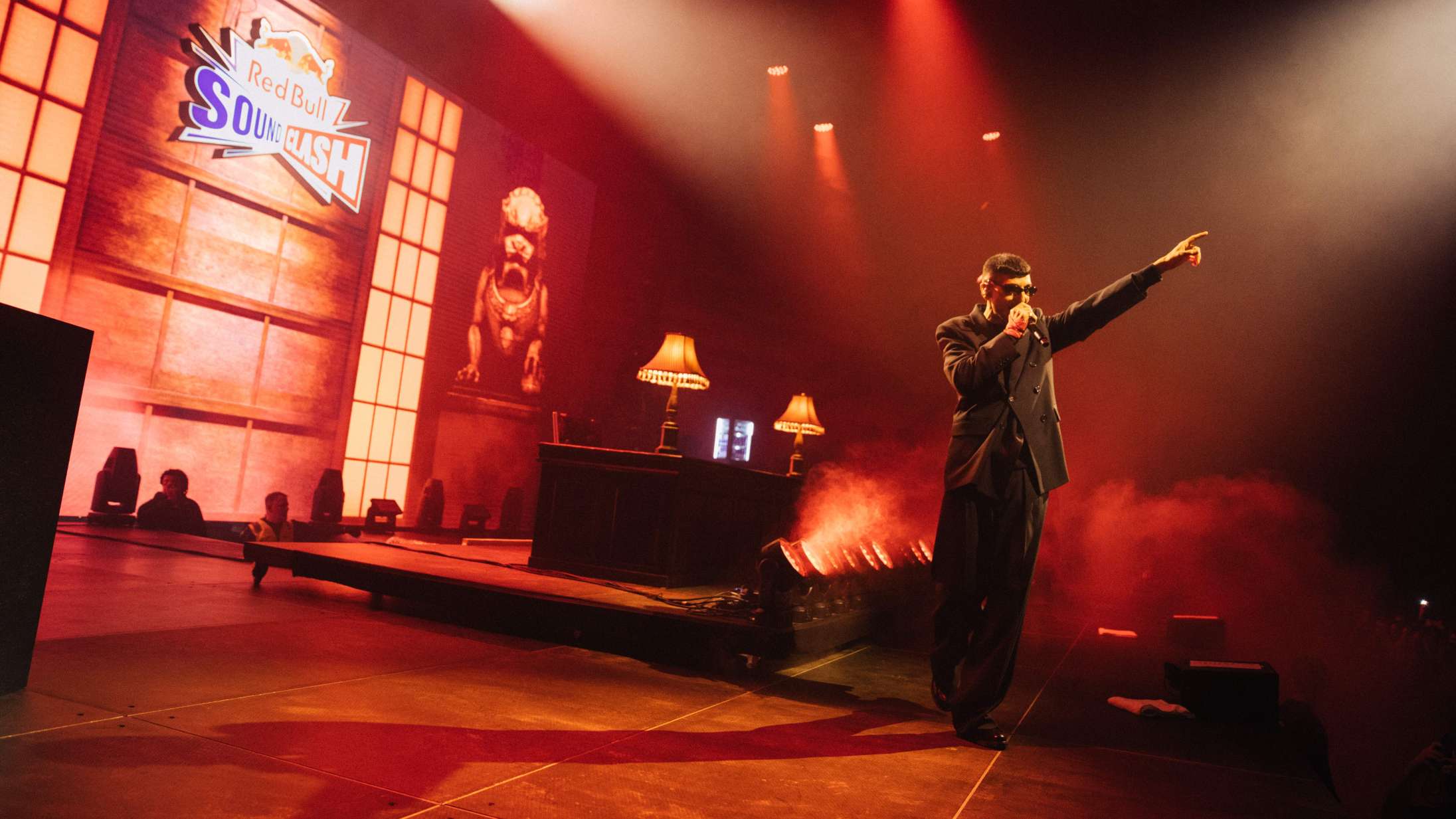 Hemmelig gæst udløste aftenens største brøl under Sivas og Lamins decibel-duel