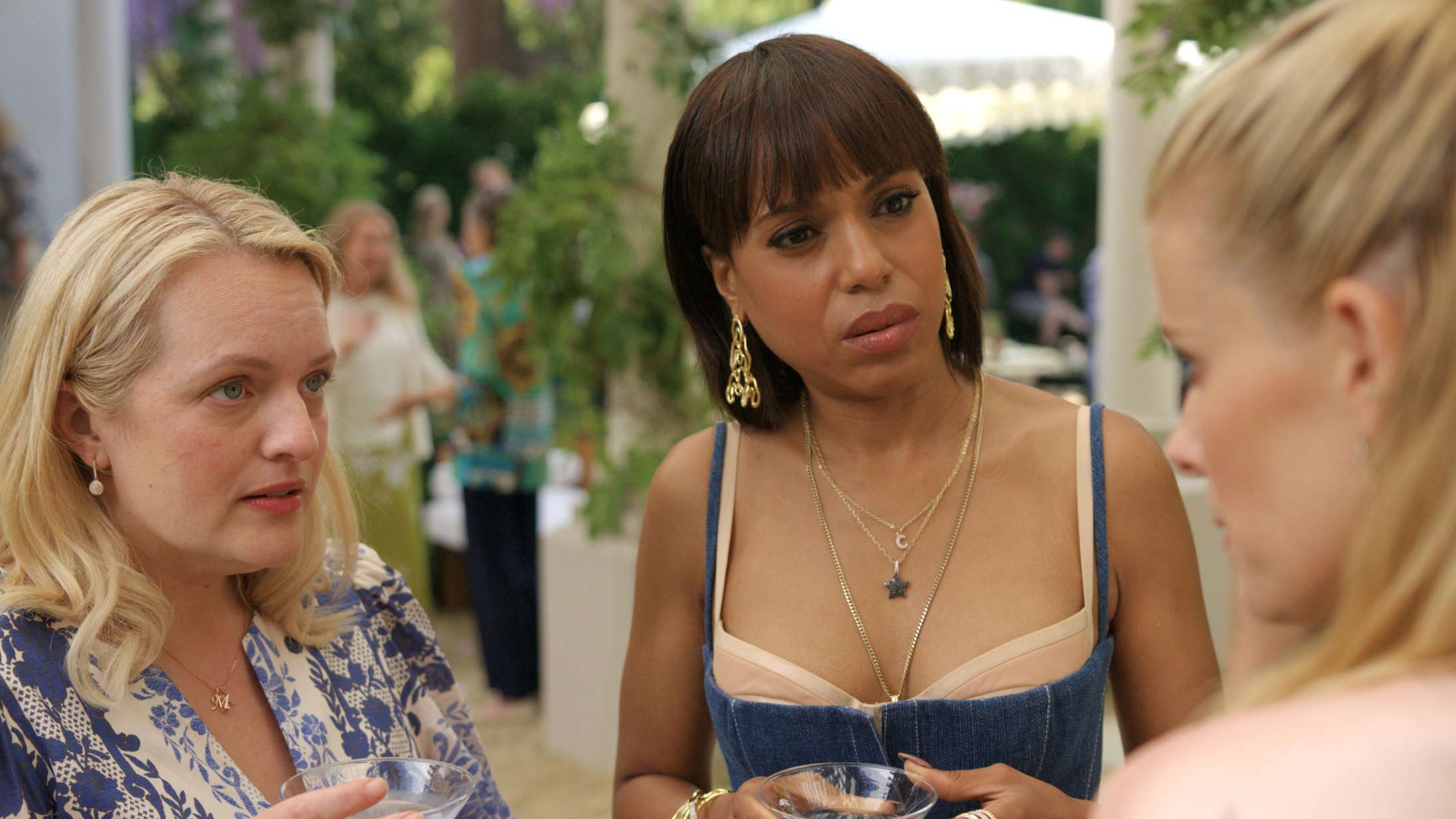 ’Imperfect Women’: Stjernetrio gør ny overklassekrimi langt bedre, end plottet berettiger til