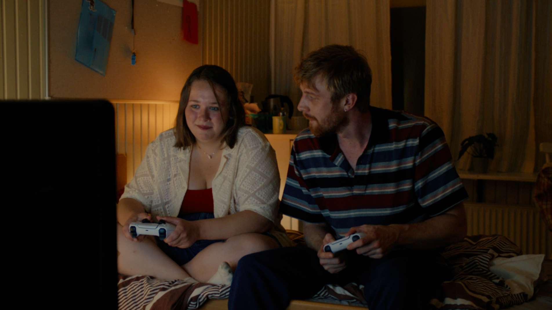’Vægtløs’: Dansk debutfilm om vægttab og grooming er lige dele rystende ...