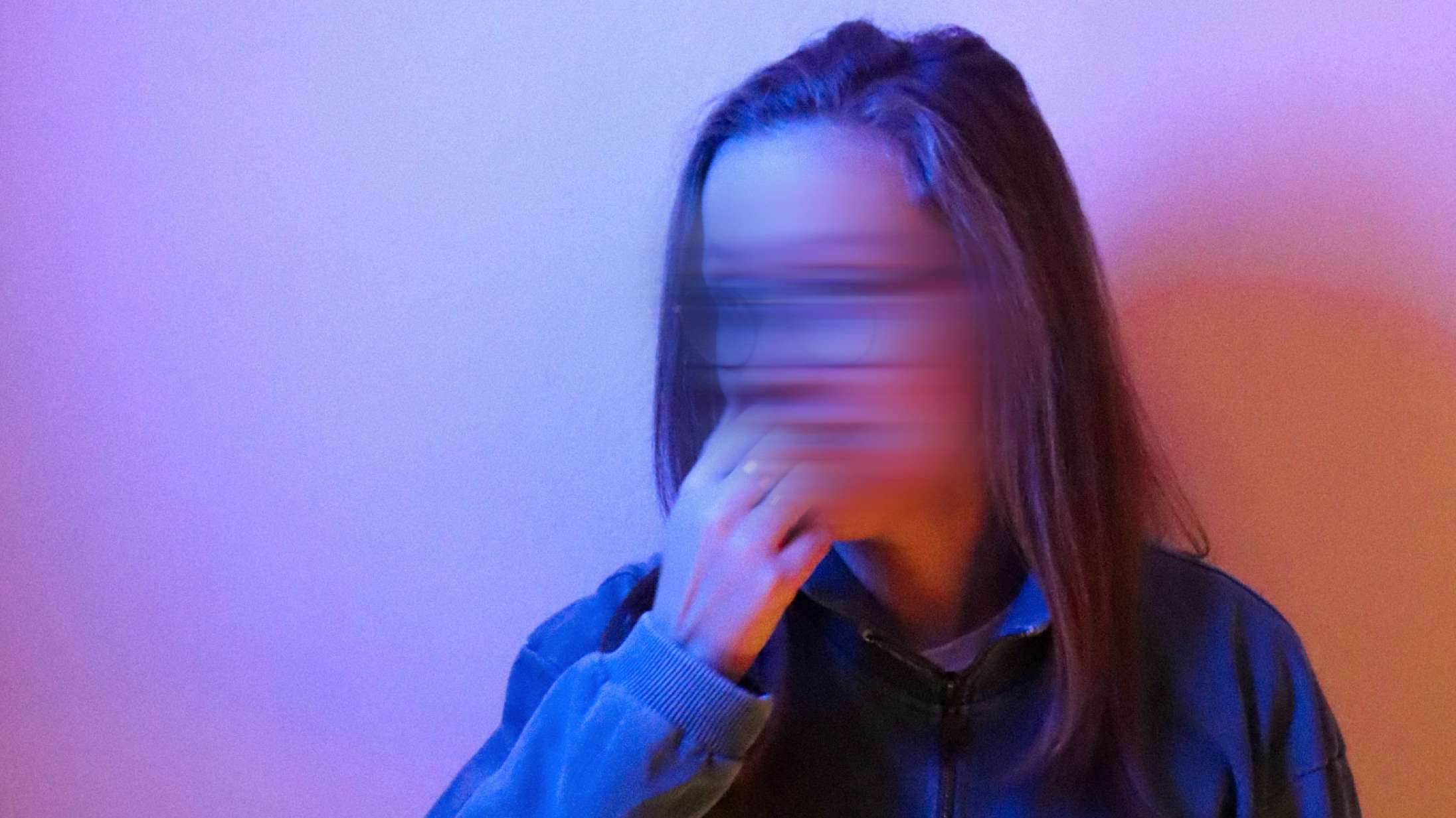 Premiere: Med ‘Jeg vil og jeg kan’ træder Ninji ind på klubscenen – men nægter at give euforien frit løb