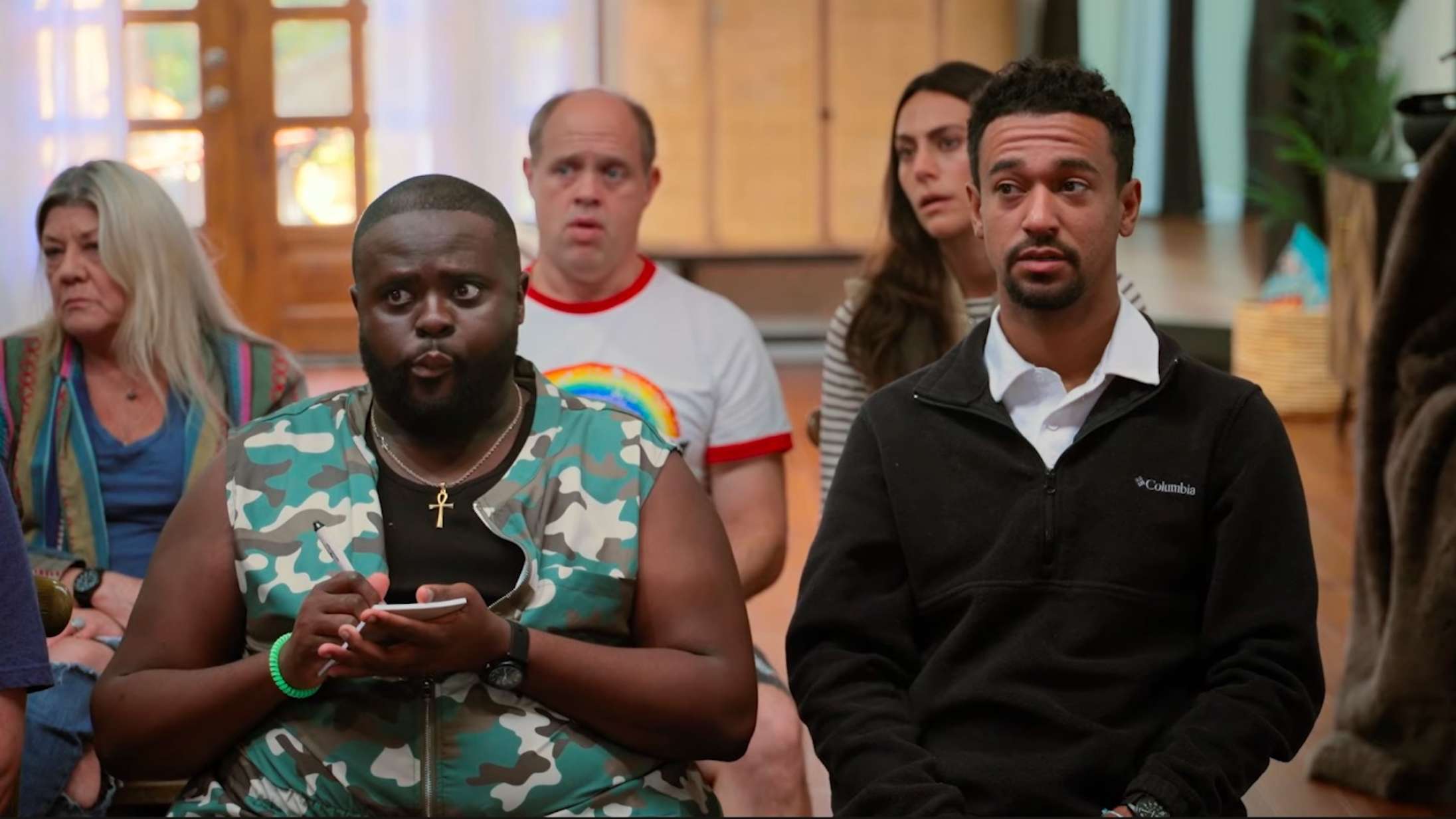 En uskyldig mand tror, han er på retreat med sit chilifirma i sæson to af ’Jury Duty’ – se traileren