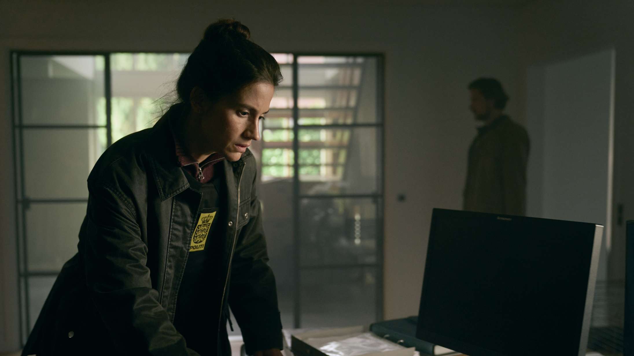 Danica Curcic og Mikkel Boe Følsgaard er tilbage med nye mord og børnerim i første trailer til ‘Kastanjemanden: Tælle til en, tælle til to’