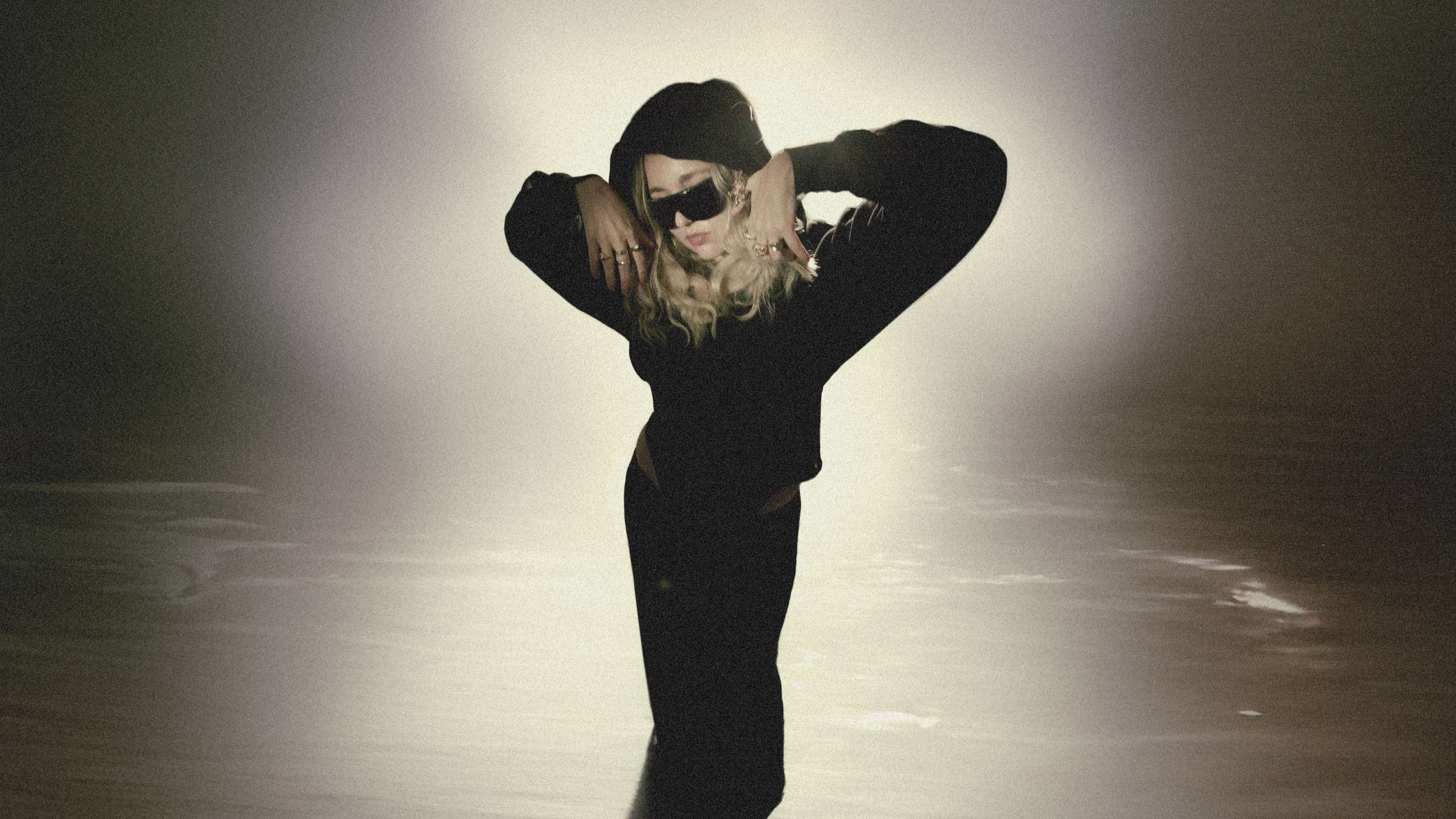 Mercedess synger om presset i musikbranchen: »Man kan fornemme en udbrændthed, en følelse af at være fed up«