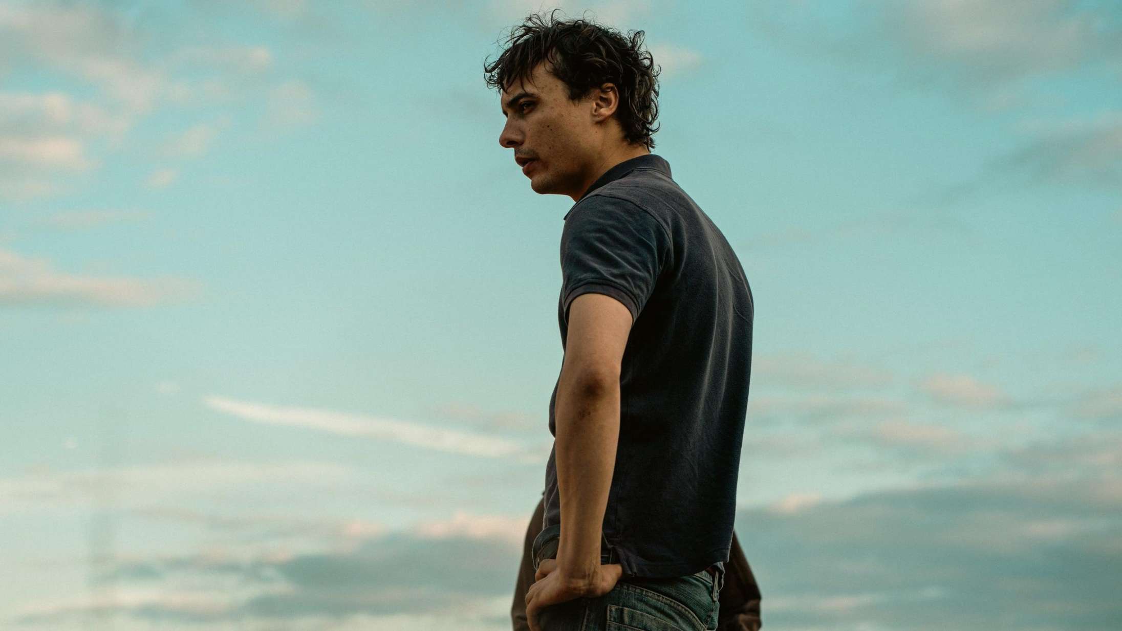 ’Urchin’: Harris Dickinson kører et nyt stortalent frem i sin lovende instruktørdebut