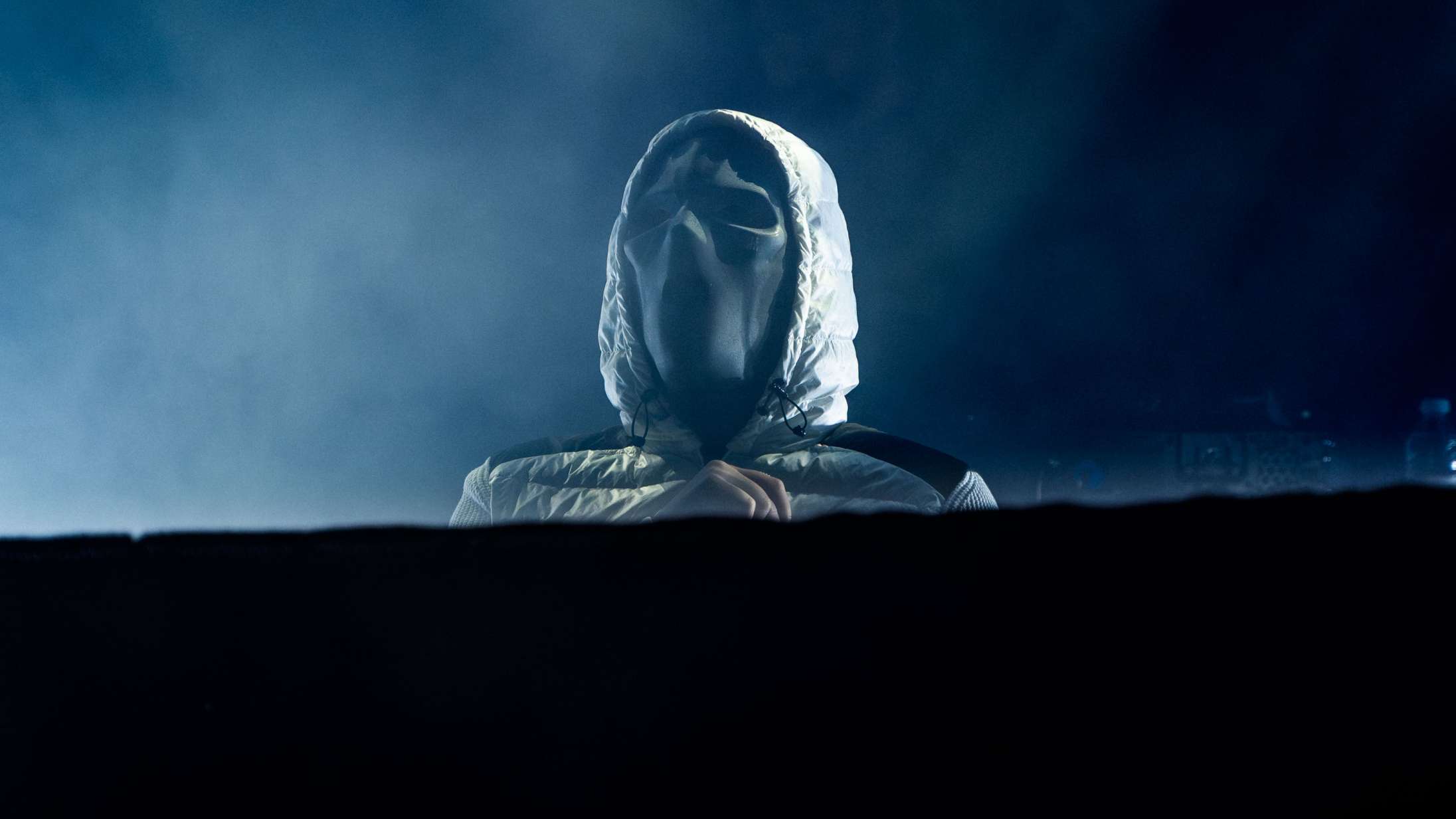 Den maskerede rapper Pay afslørede mere end sit ansigt på Spot Festival