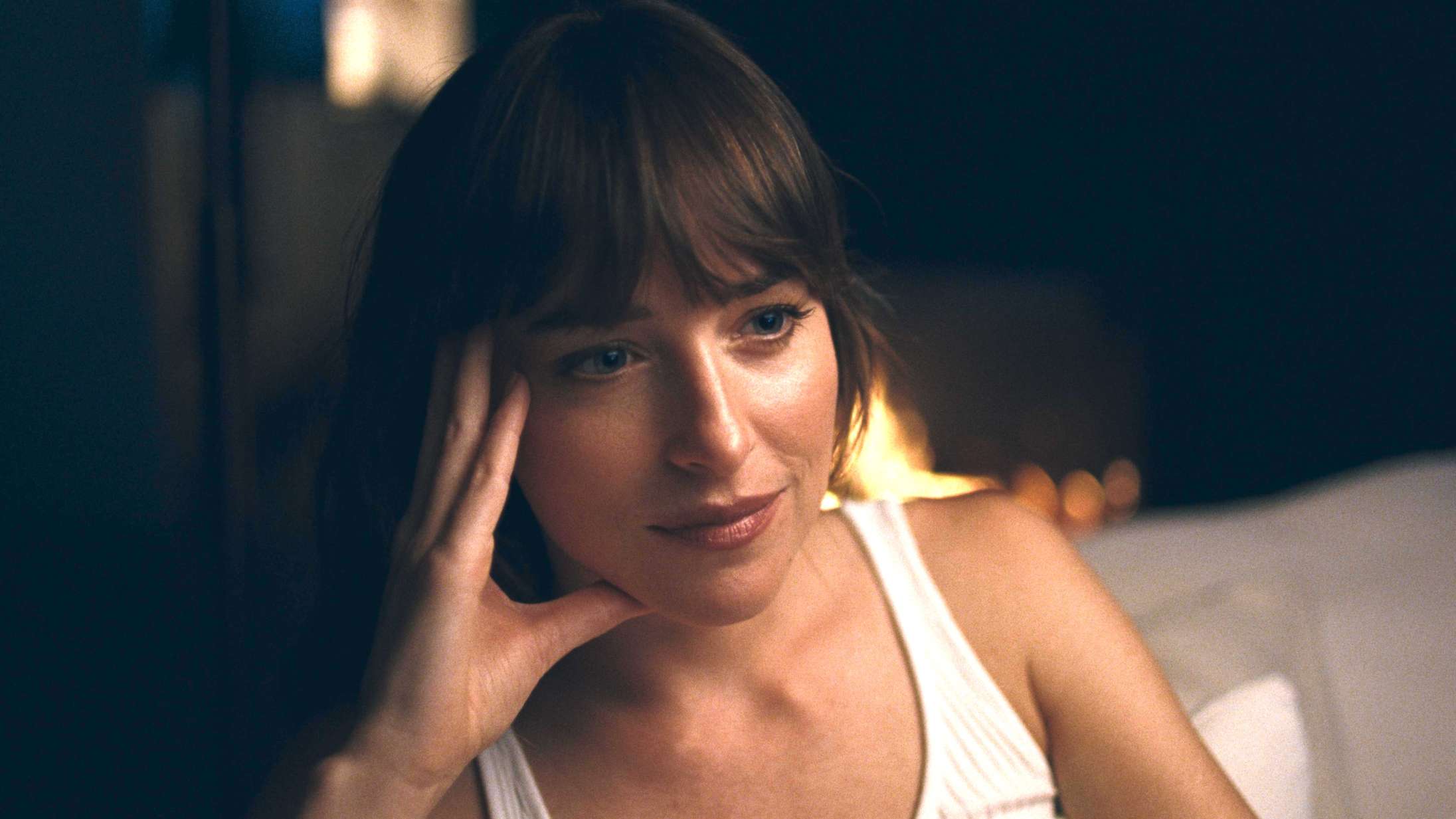 Soundvenue Streamer – tre anbefalinger: Når Adria Arjona vil skilles, så gå i seng med Dakota Johnson