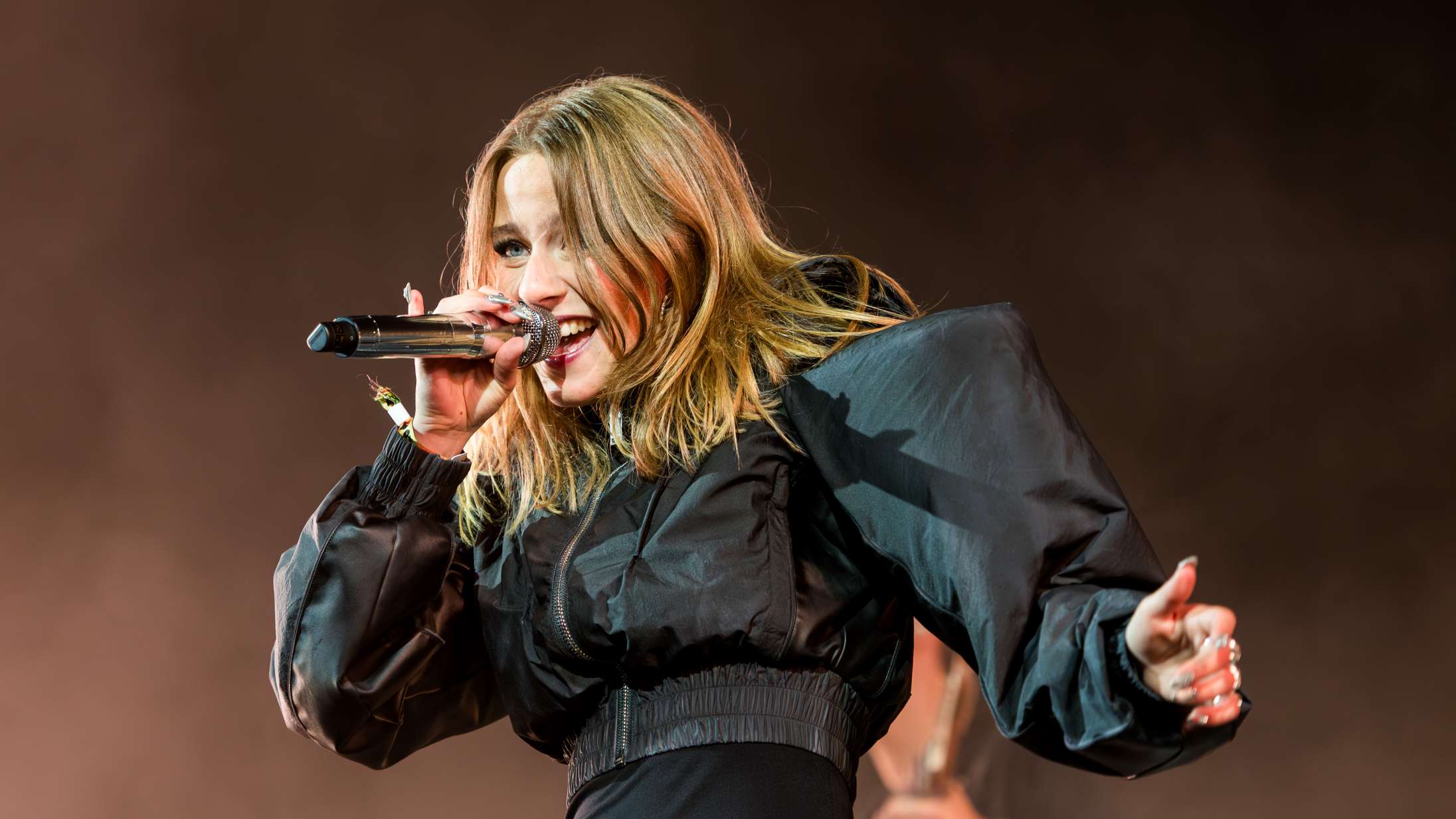 Mille flåede hul i sine pophits på Roskilde Festival