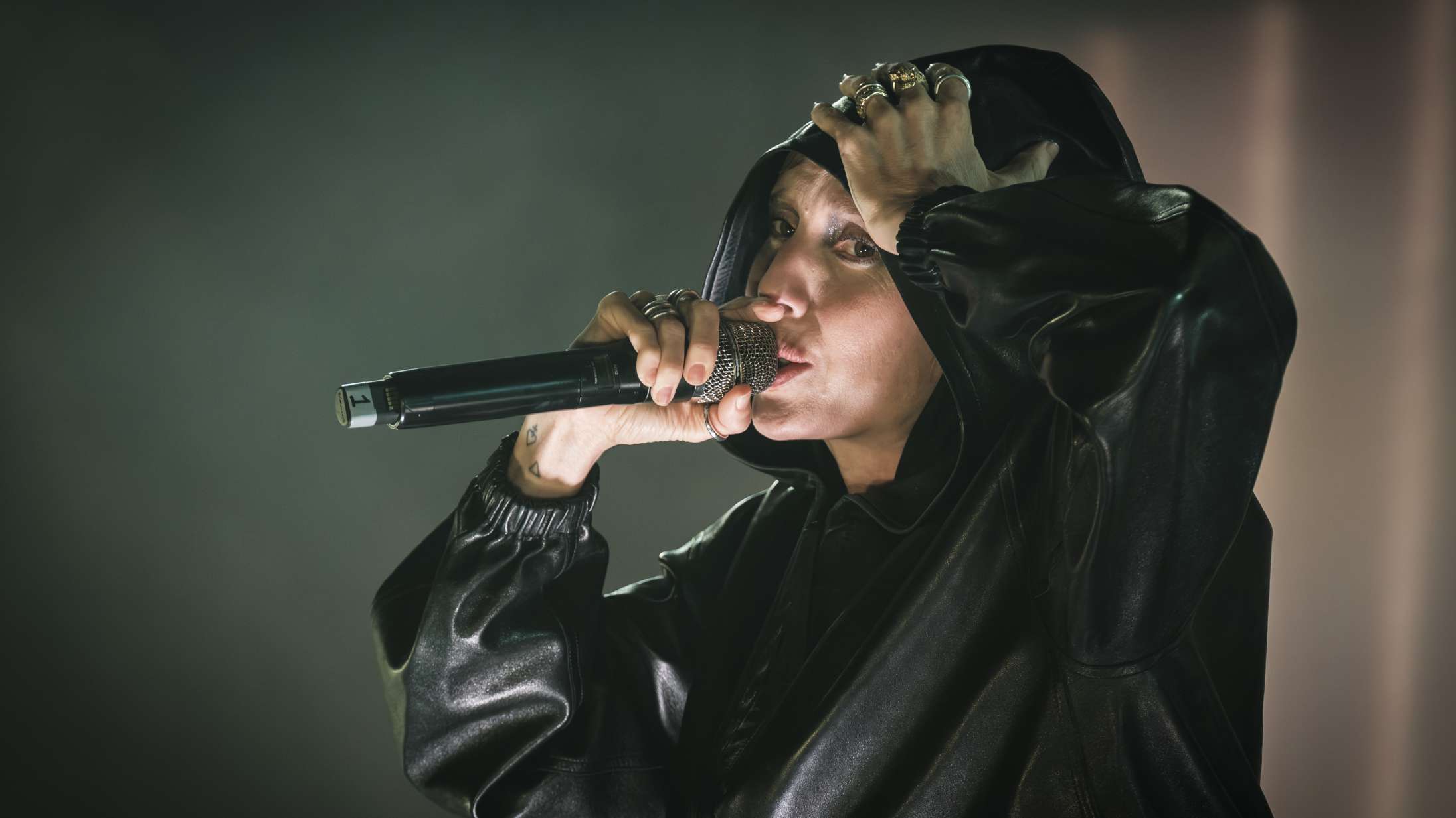 Lykke Li fejrede Roskilde-triumf med en smøg og høj eurodance