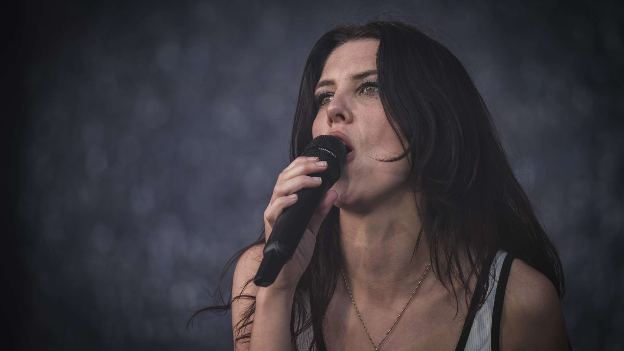 Roskilde Festival: Selv da Wolf Alice hev politisirenen frem, virkede de fuldstændig harmløse