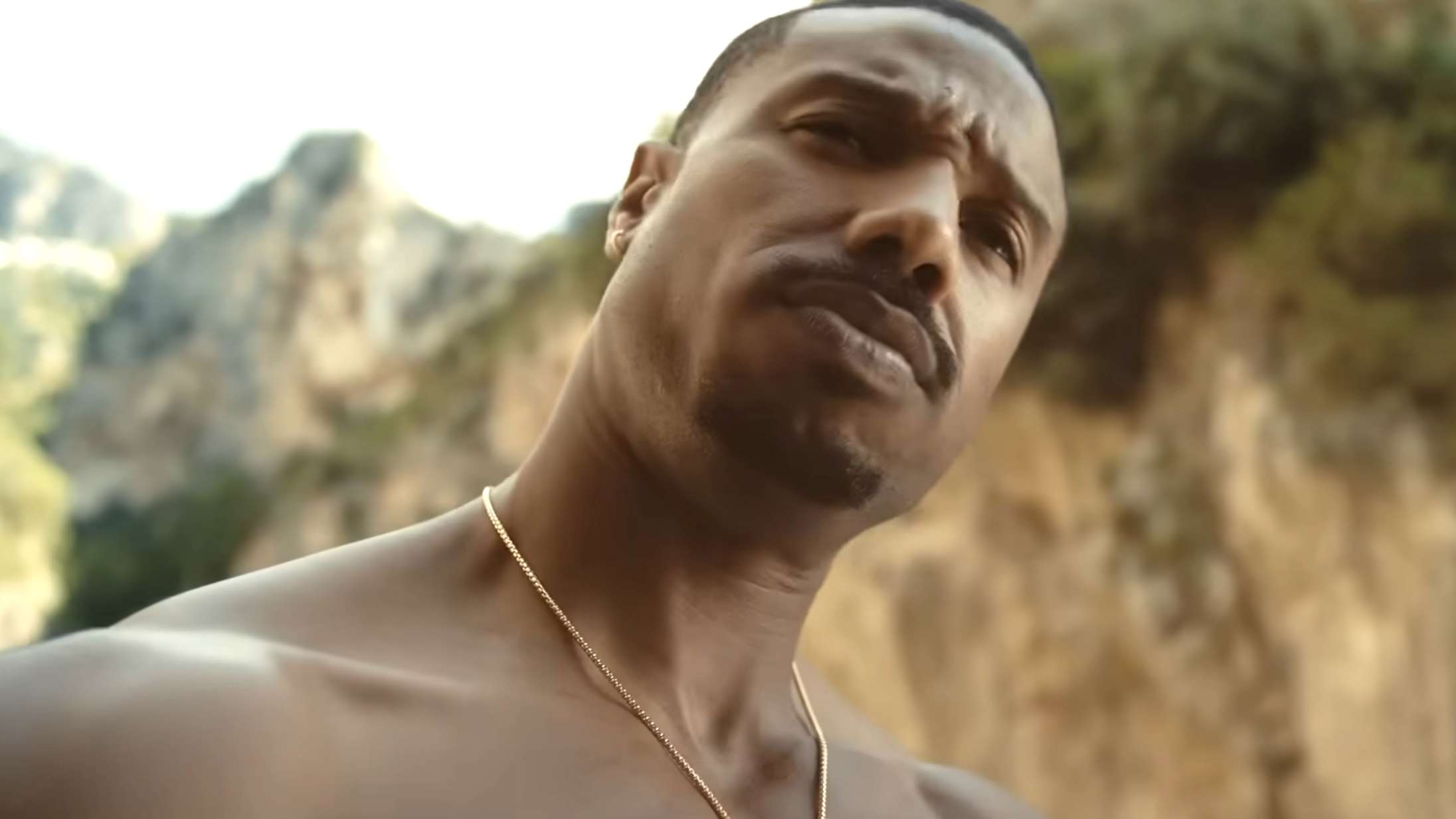 Michael B. Jordan tæver Pilou Asbæk i traileren til ny ‘The Thomas Crown Affair’