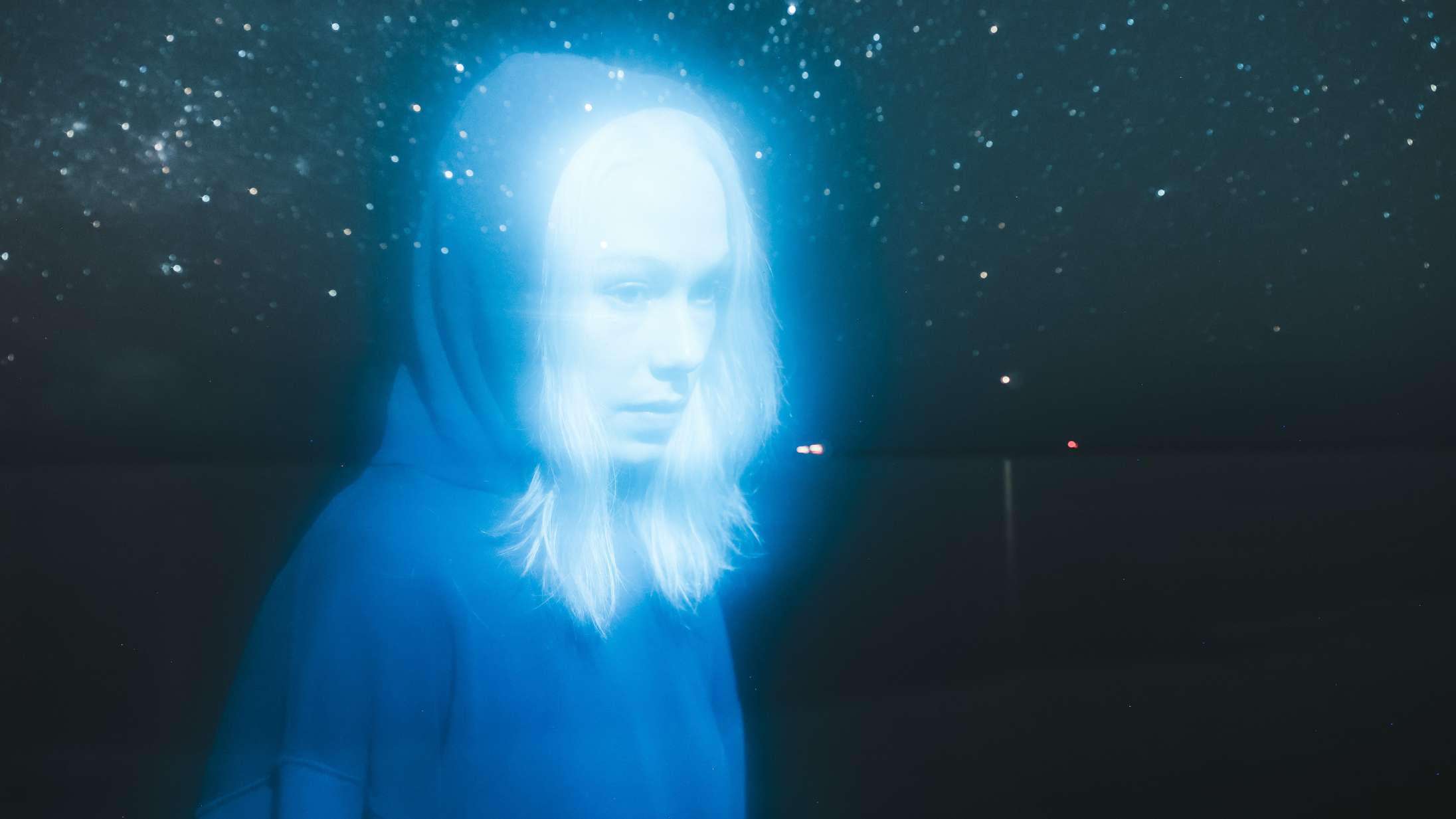 Phoebe Bridgers tackler både død og stormende forelskelse på ‘Lost Weekend’