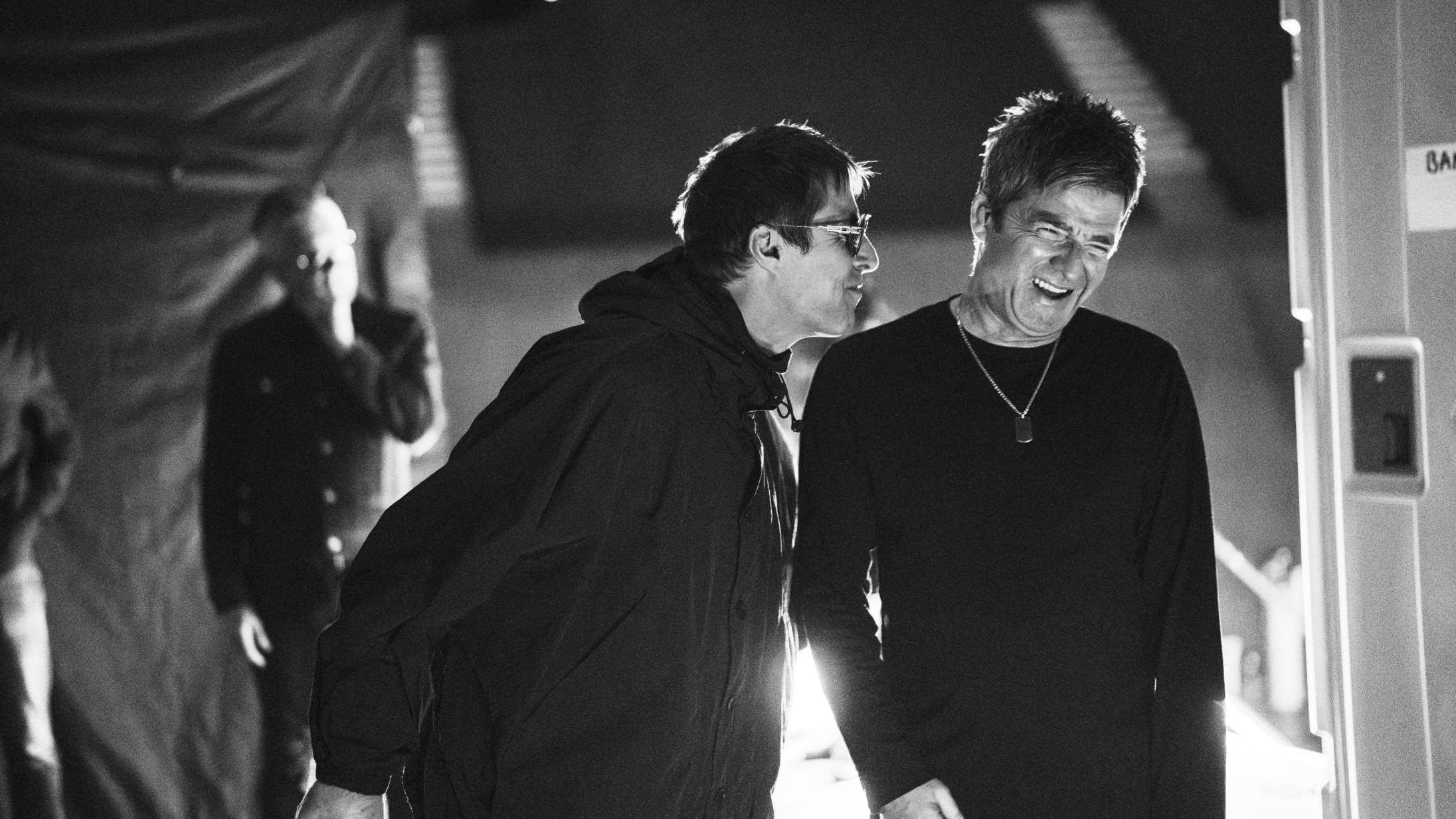 Soundvenue LIVE: Oasis-dokumentar giver unikt indblik i nyere tids mest hypede comeback – se den før alle andre
