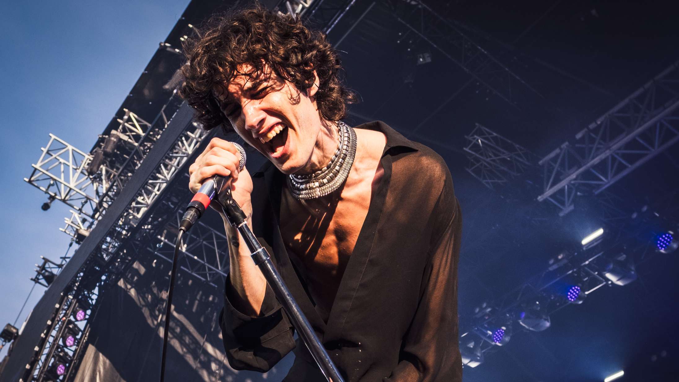Syd For Solen: I momenter formåede Sombr næsten at overbevise mig om, at han er TikToks svar på Mick Jagger