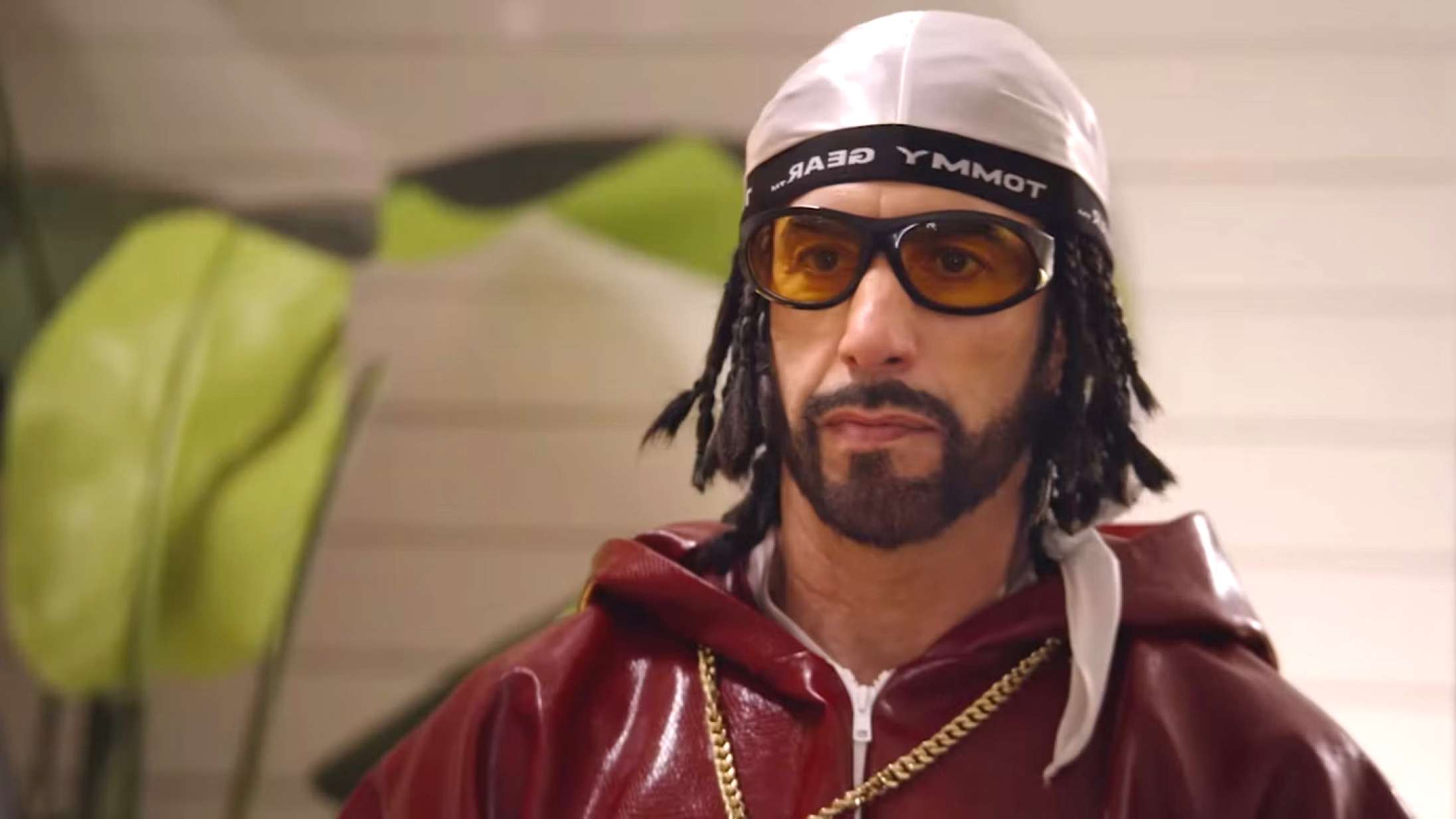Sacha Baron Cohen genopliver kultkarakter i ny film – se traileren til ‘Ali G: Who Iz I?’