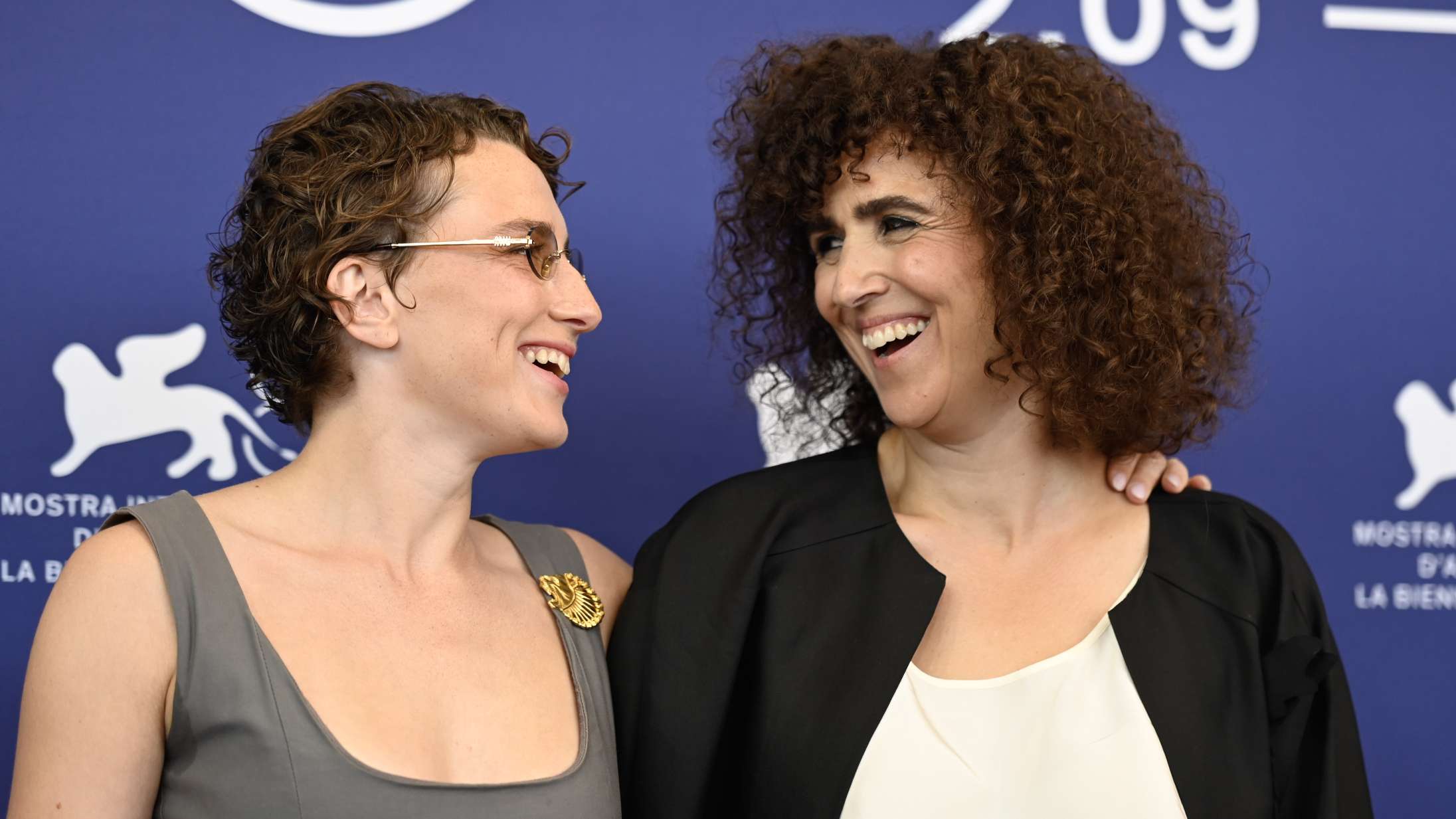 Vanvittig dansk triumf: ‘Kvinde ukendt’ vinder Guldløven – Mathilde Arcel vinder skuespilprisen!