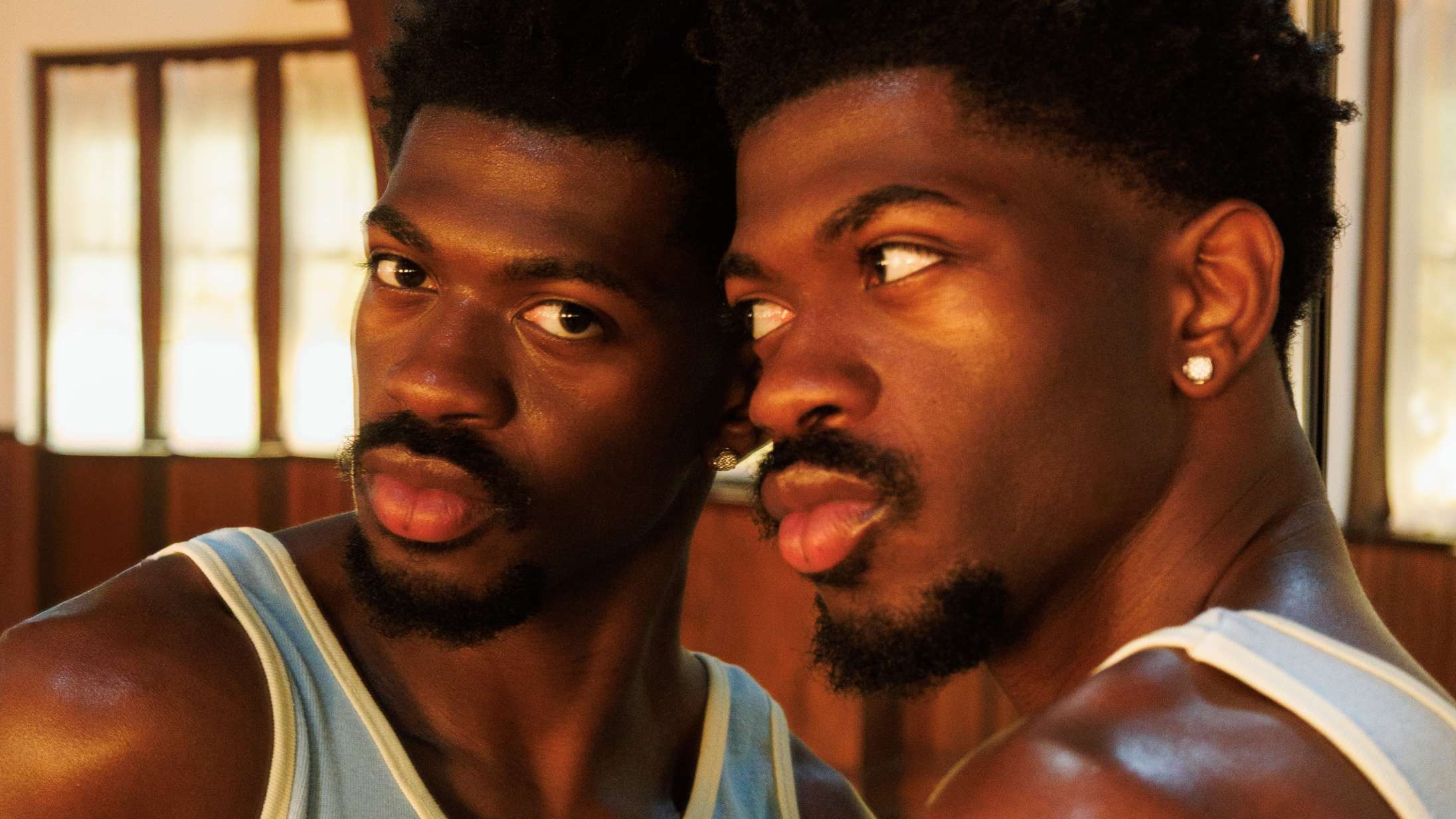 Lil Nas X’s ‘Hey Ya!’-efterligning er umulig at løsrive fra sin tunge bagage