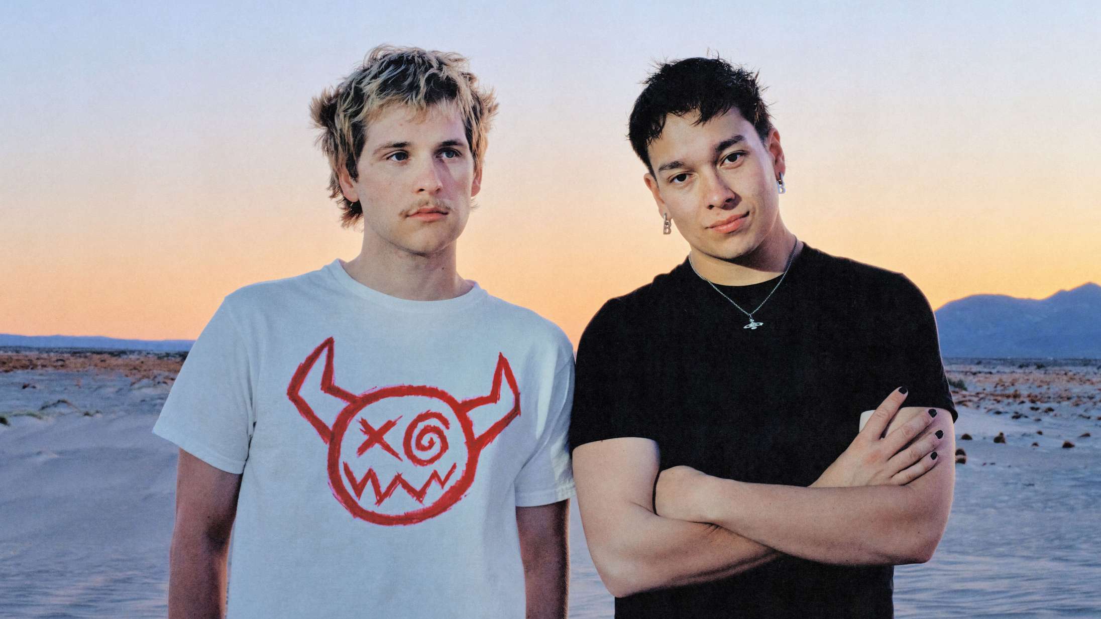 De rapper om alt fra ‘Ben 10’ til John Cena – til sommer spiller Joey Valance & Brae på Northside