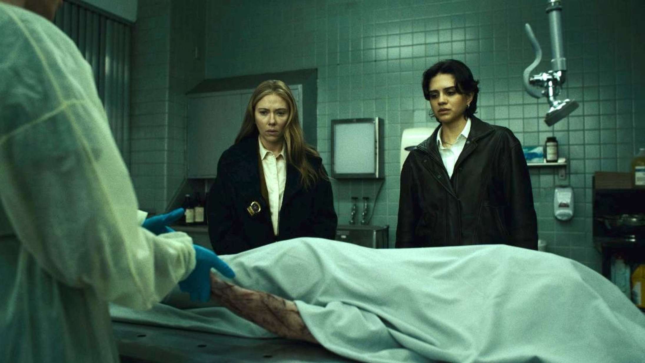 Scarlett Johansson jager dæmonisk seriemorder i gysermesters nye ‘Exorcisten’-film – se traileren