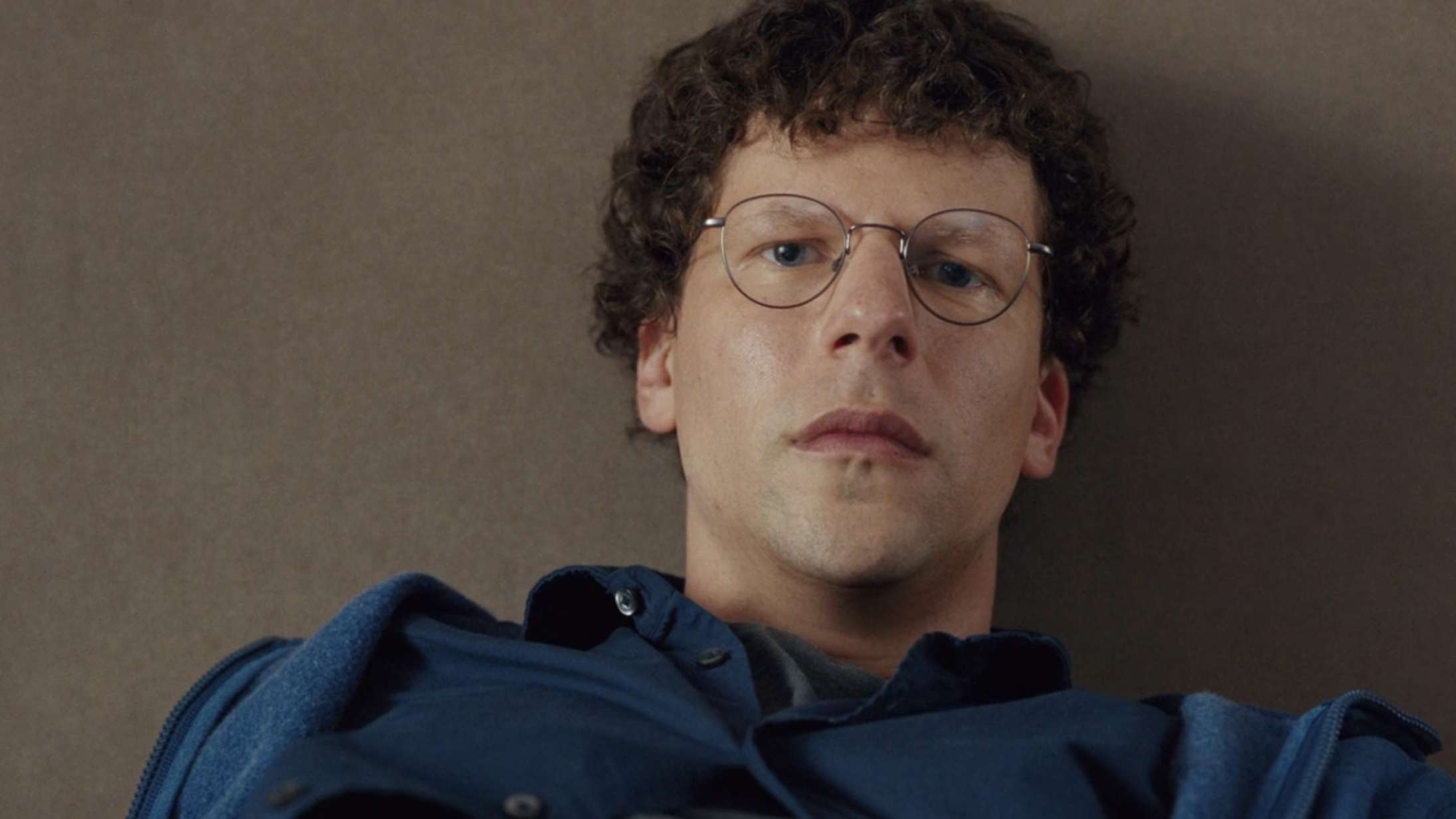 Jesse Eisenberg laver ny 00’er-serie for A24